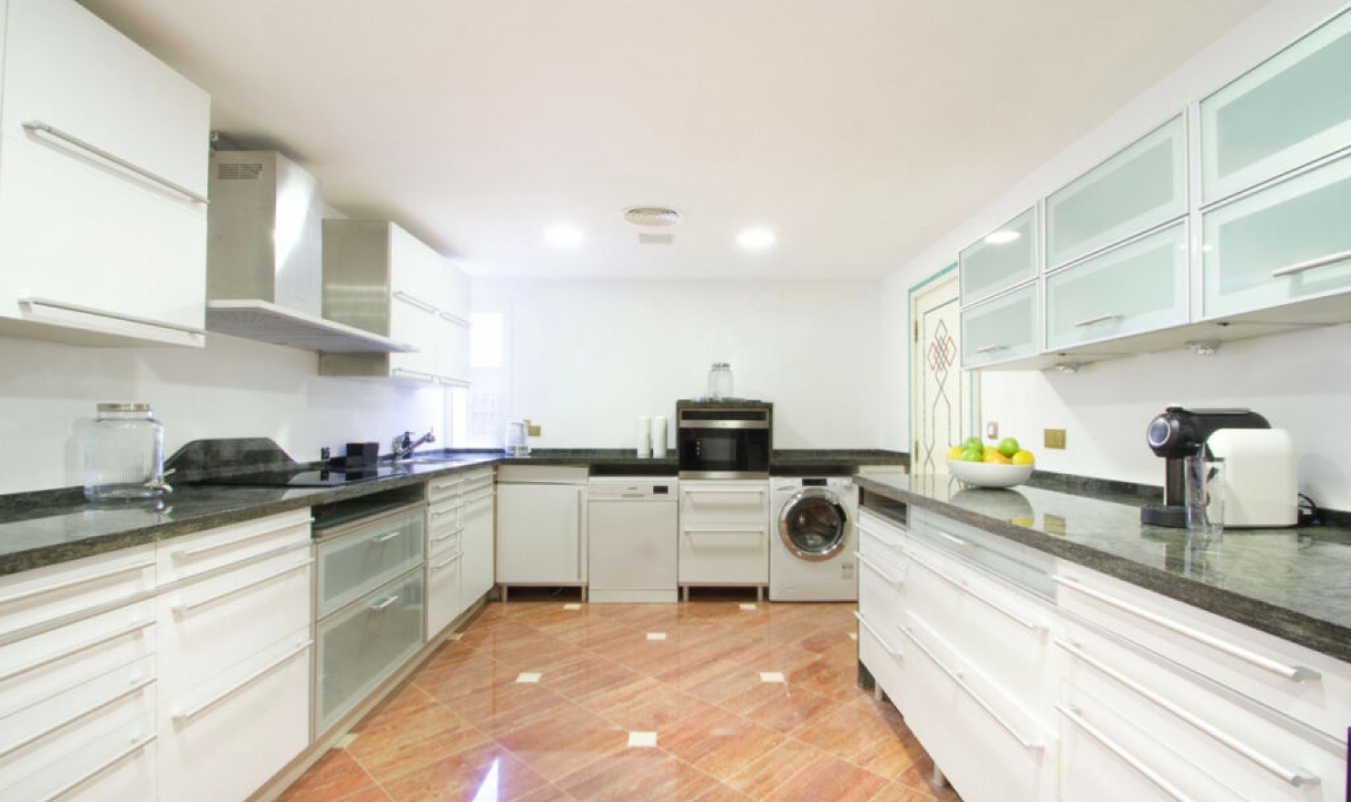 Resale - House -
The Golden Mile