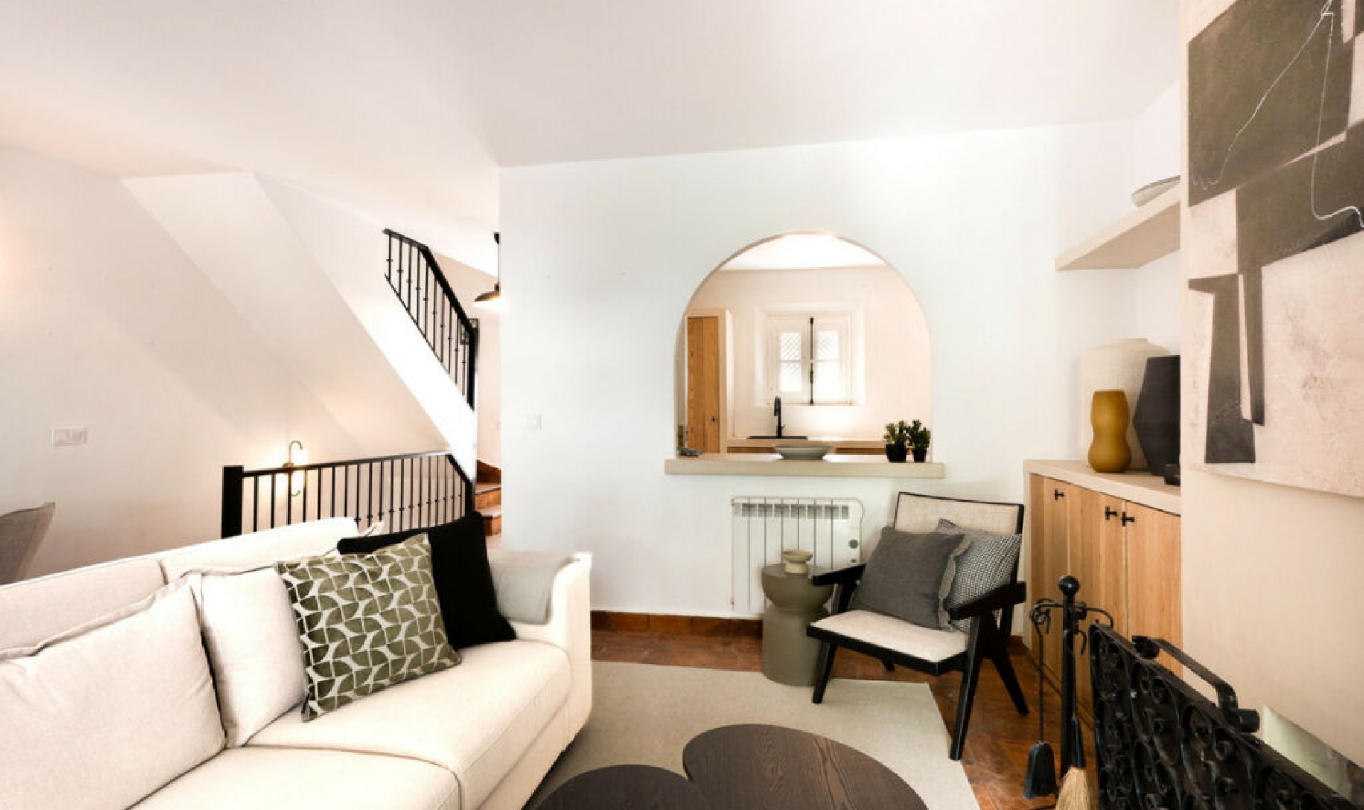 Resale - House -
The Golden Mile