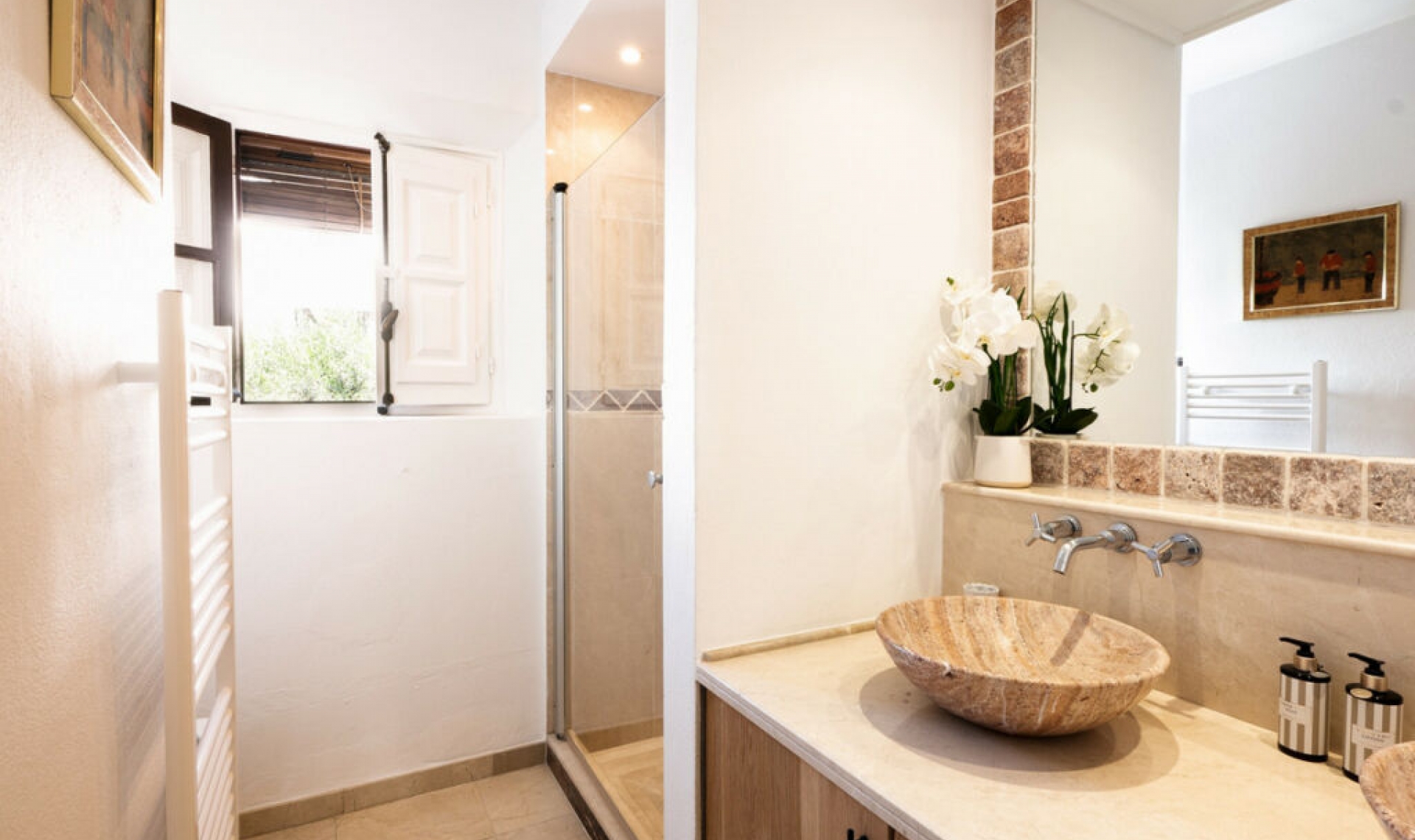 Resale - House -
The Golden Mile