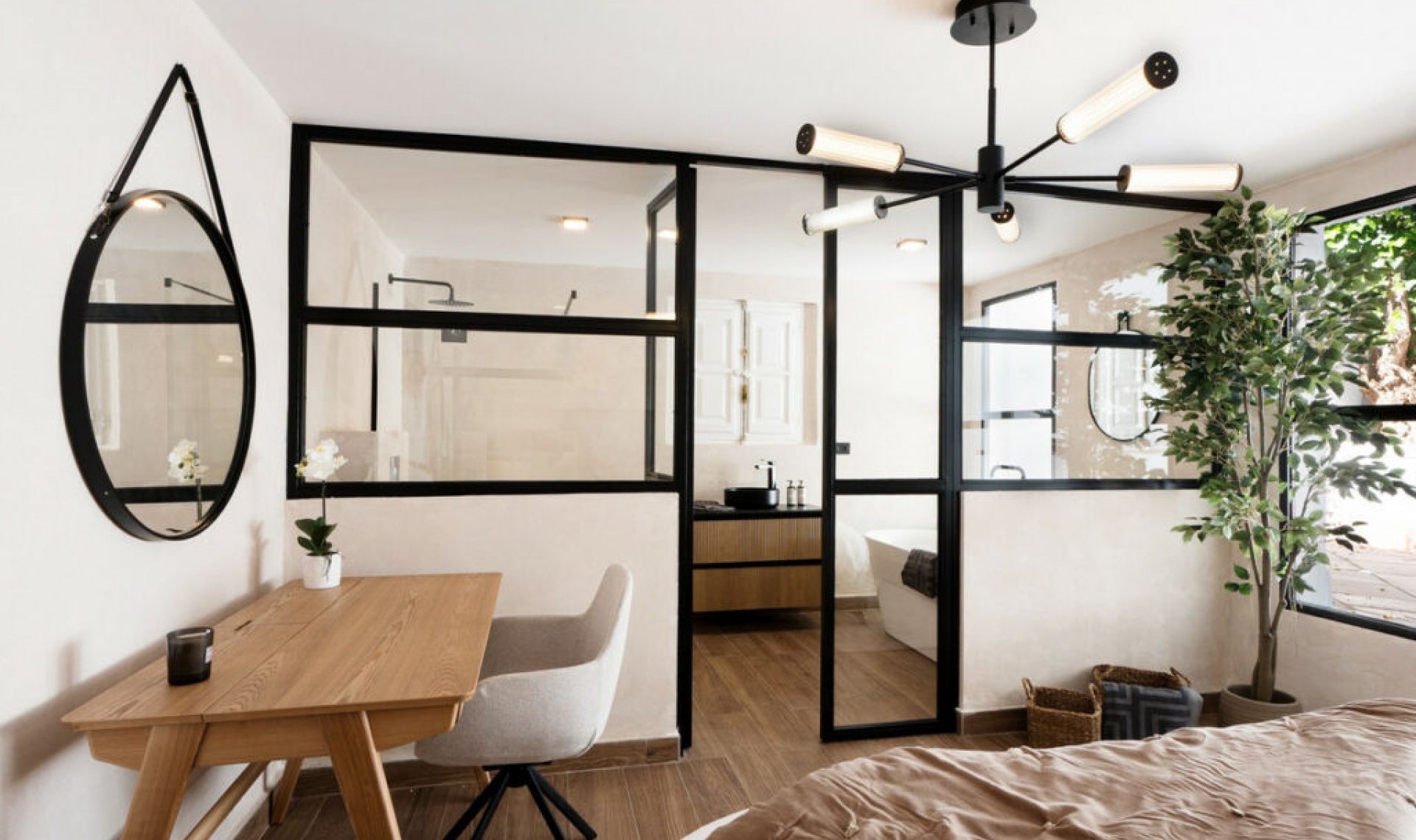 Resale - House -
The Golden Mile
