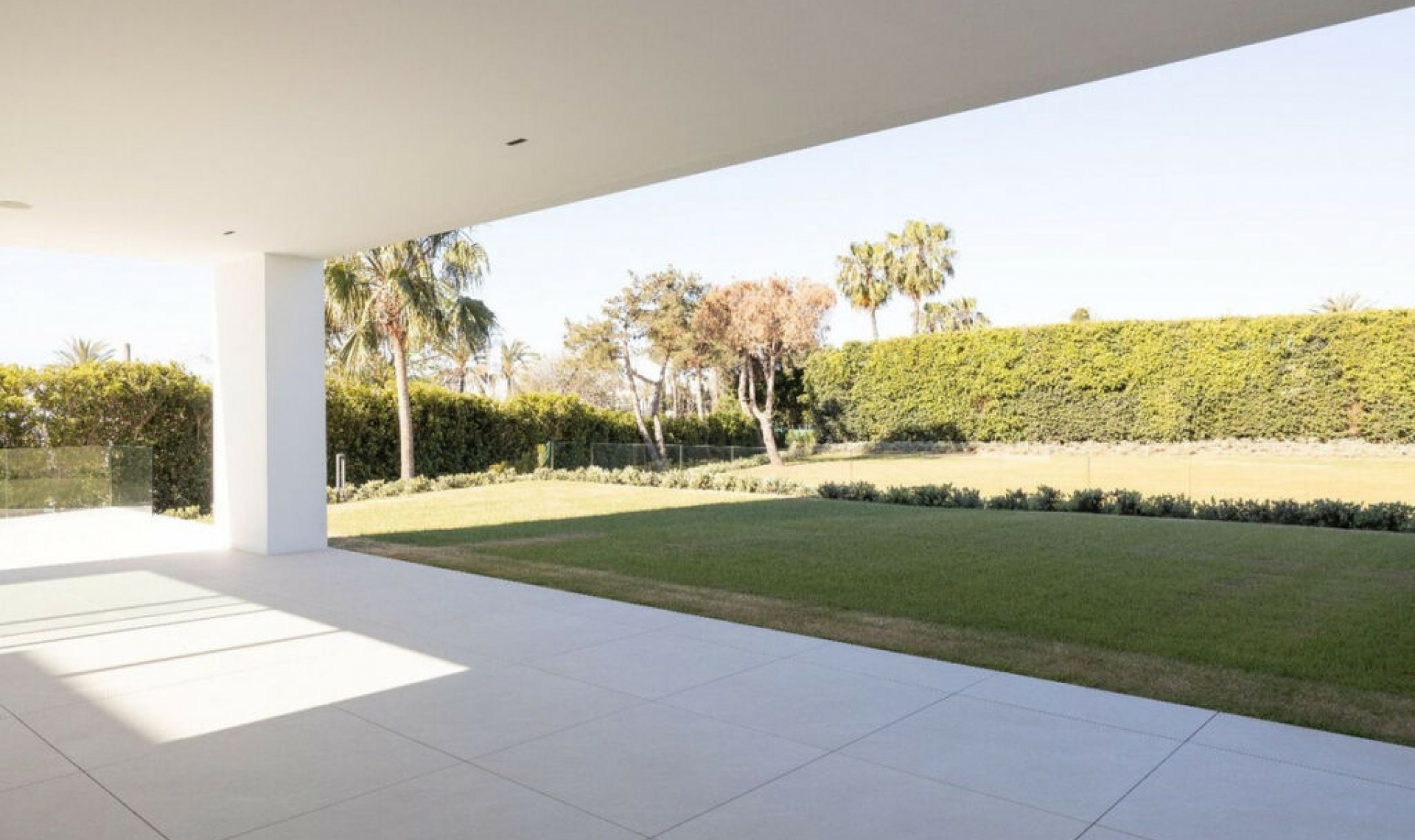 Resale - House -
The Golden Mile