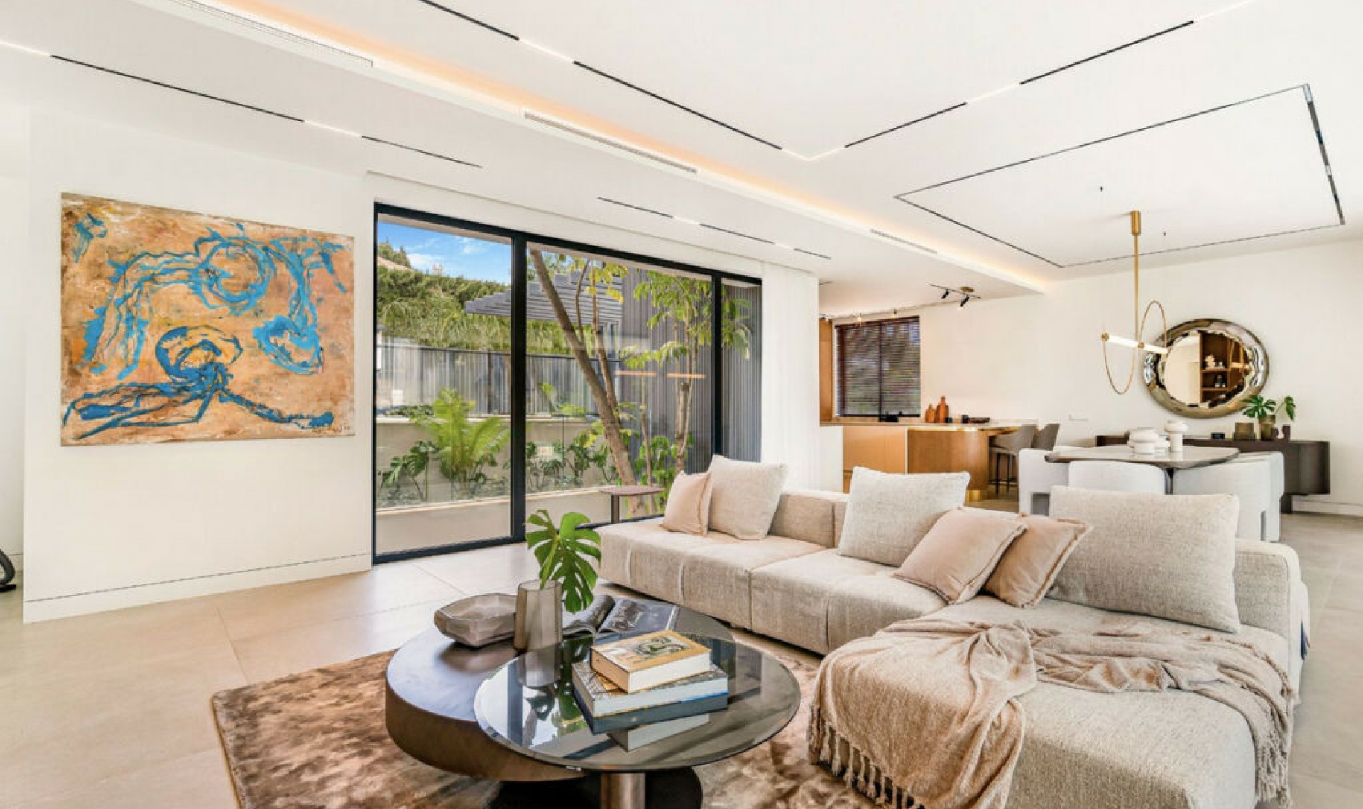 Resale - House -
The Golden Mile