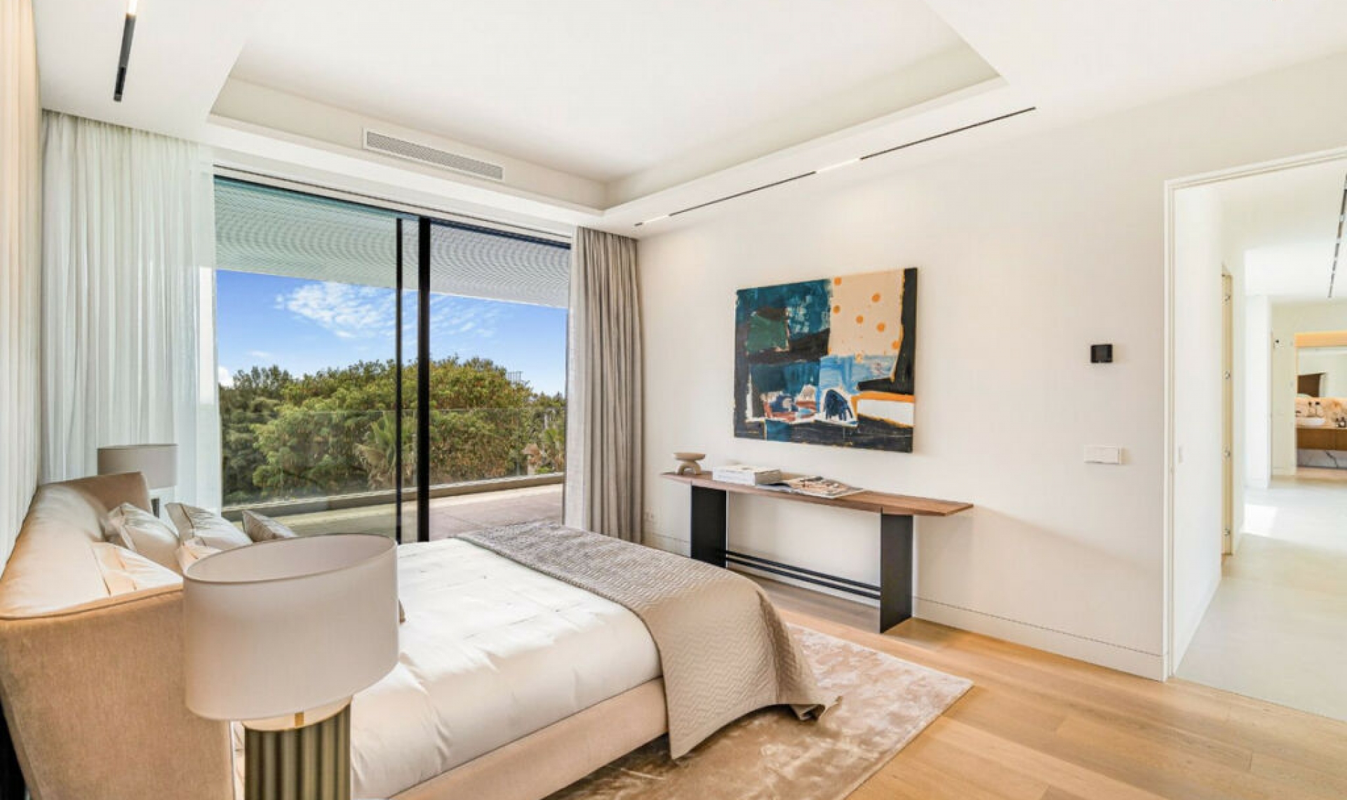 Resale - House -
The Golden Mile