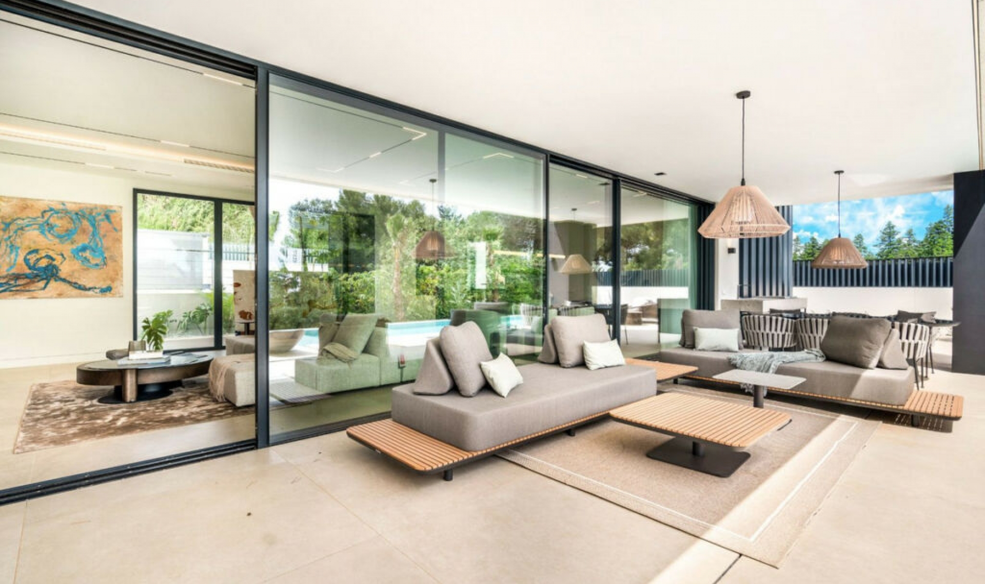 Resale - House -
The Golden Mile