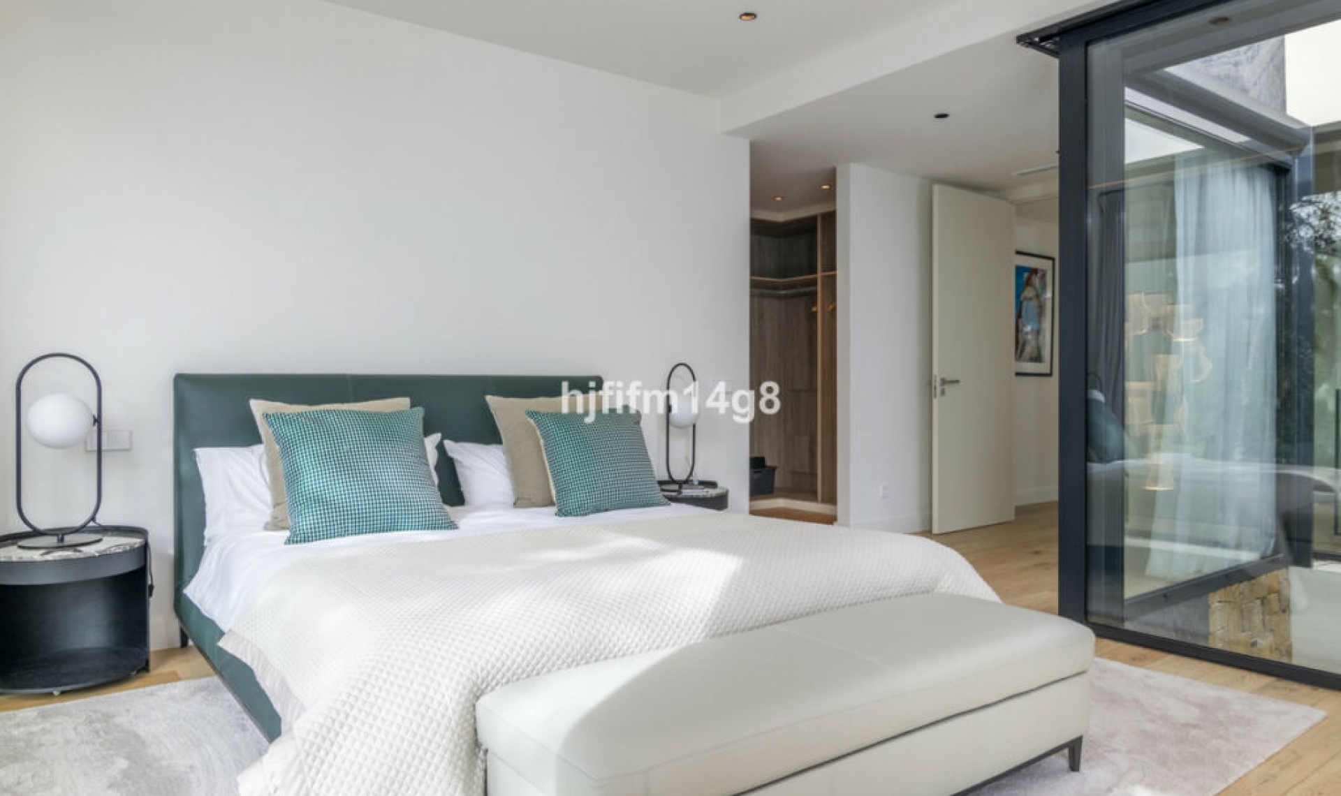 Resale - House -
The Golden Mile