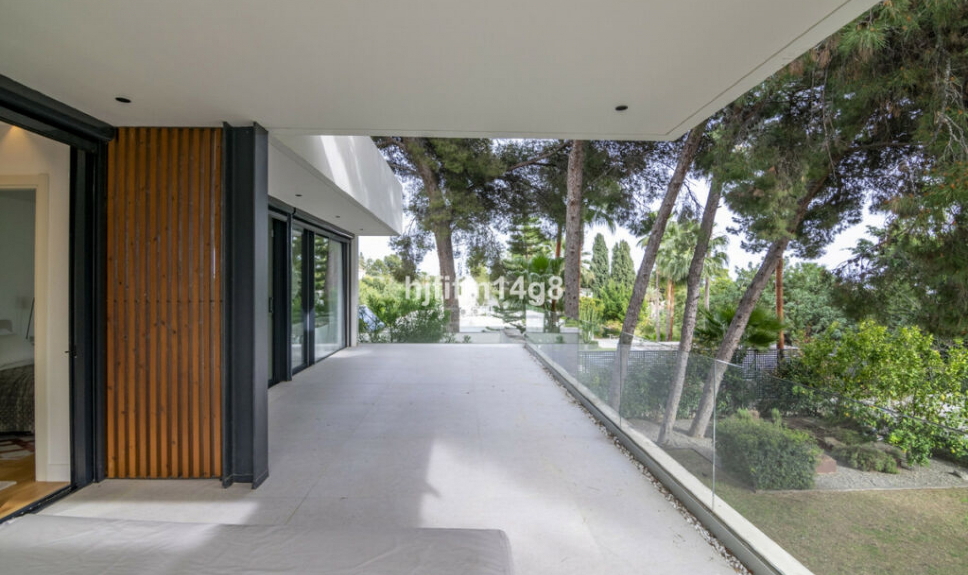 Resale - House -
The Golden Mile