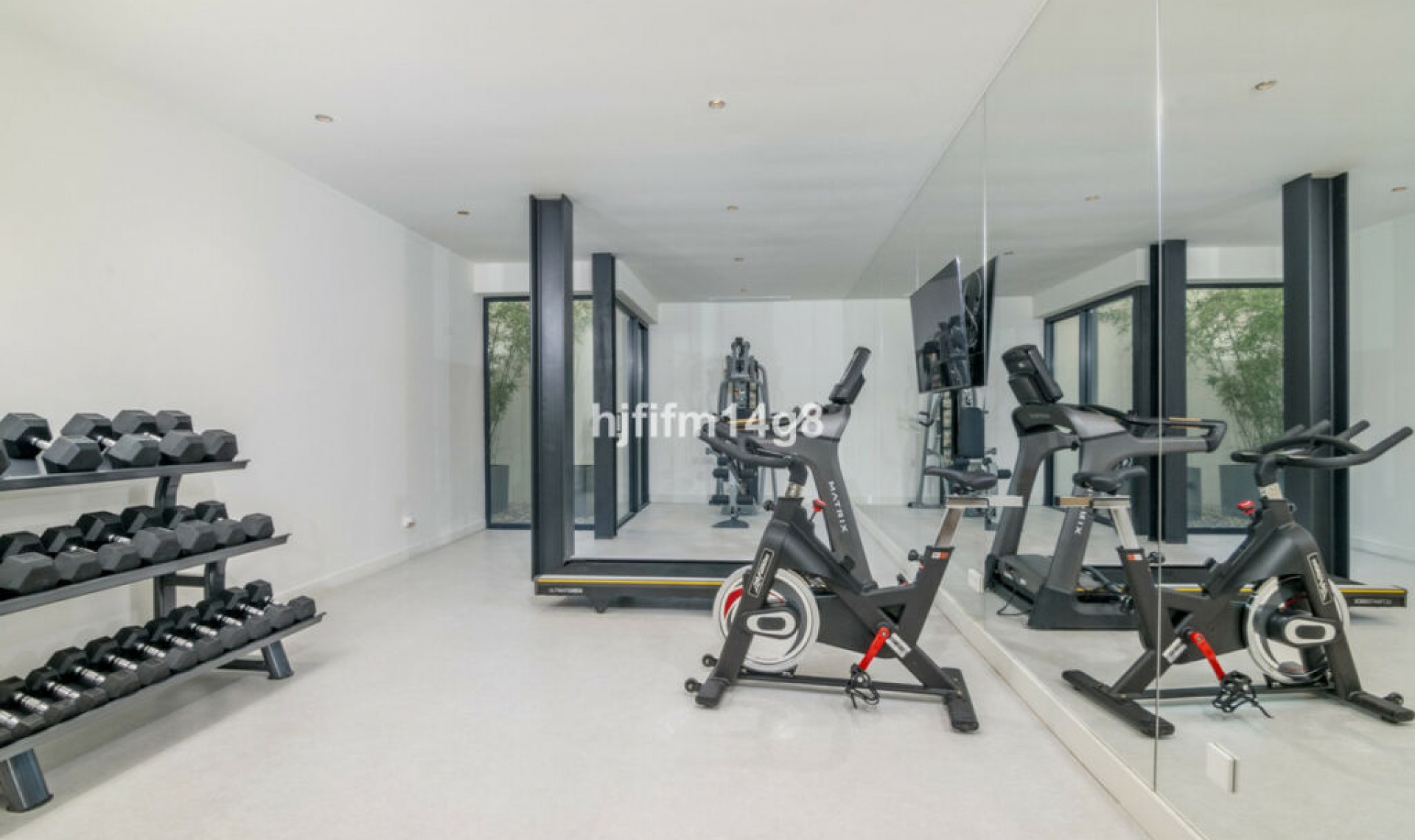 Resale - House -
The Golden Mile