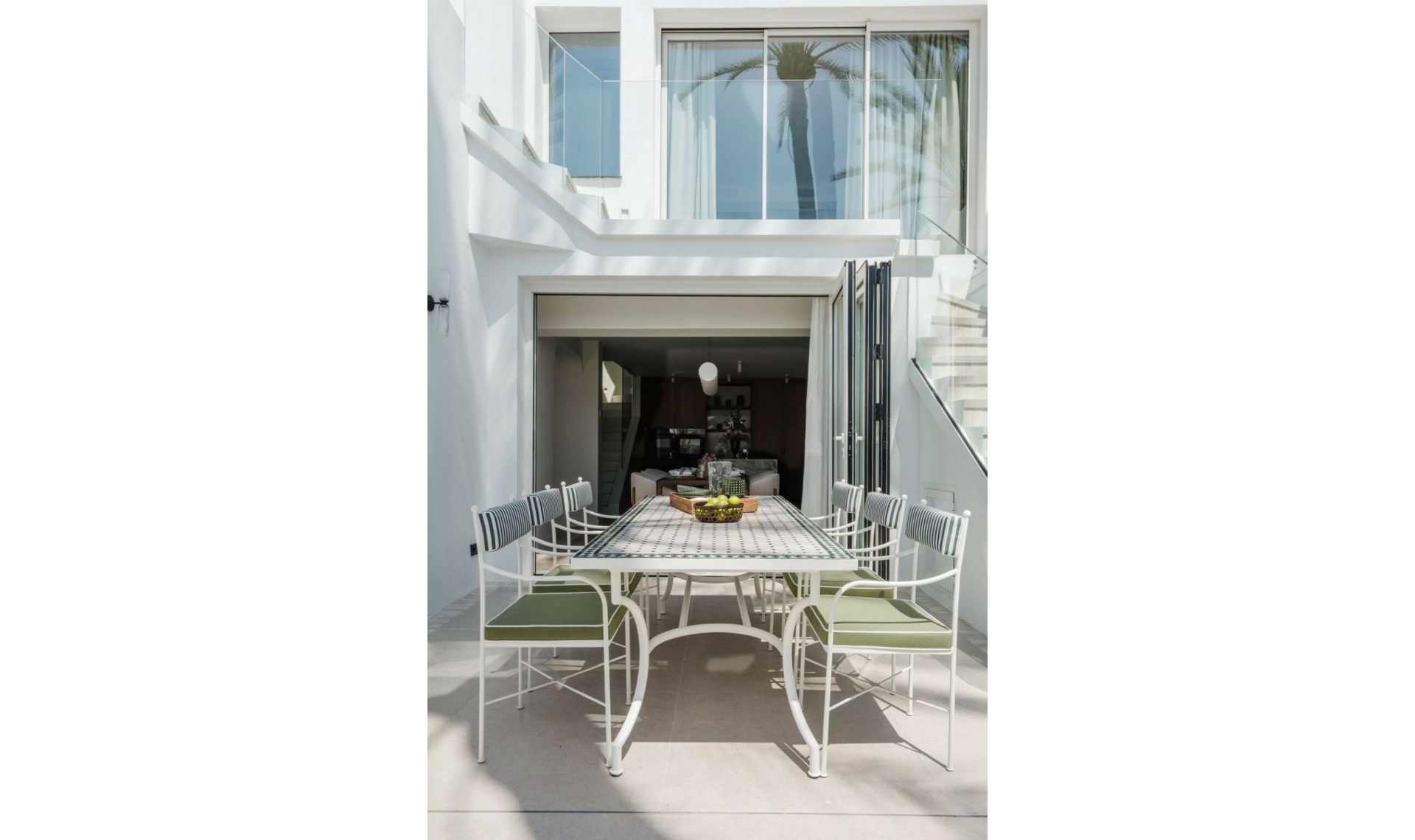 Resale - House -
The Golden Mile