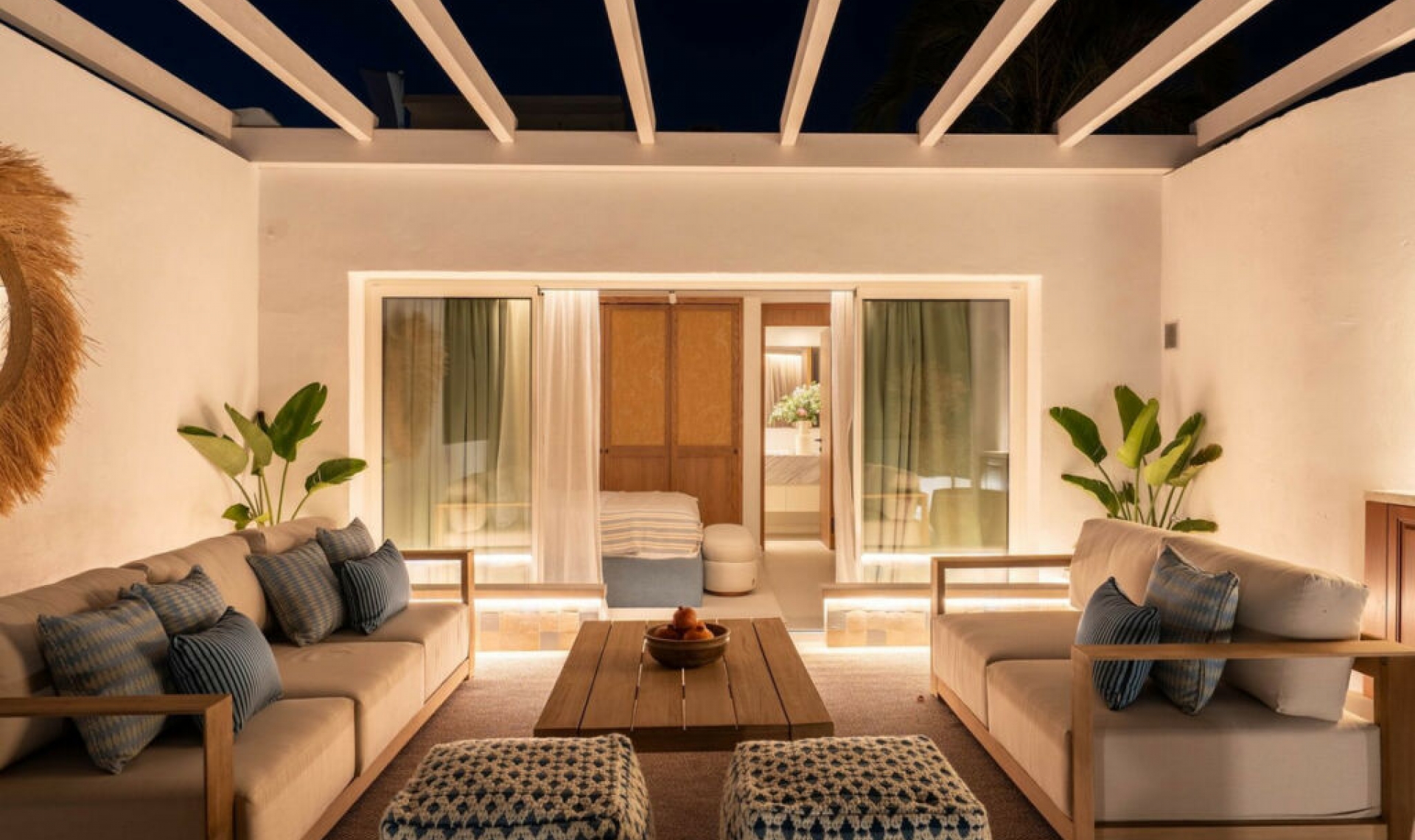 Resale - House -
The Golden Mile
