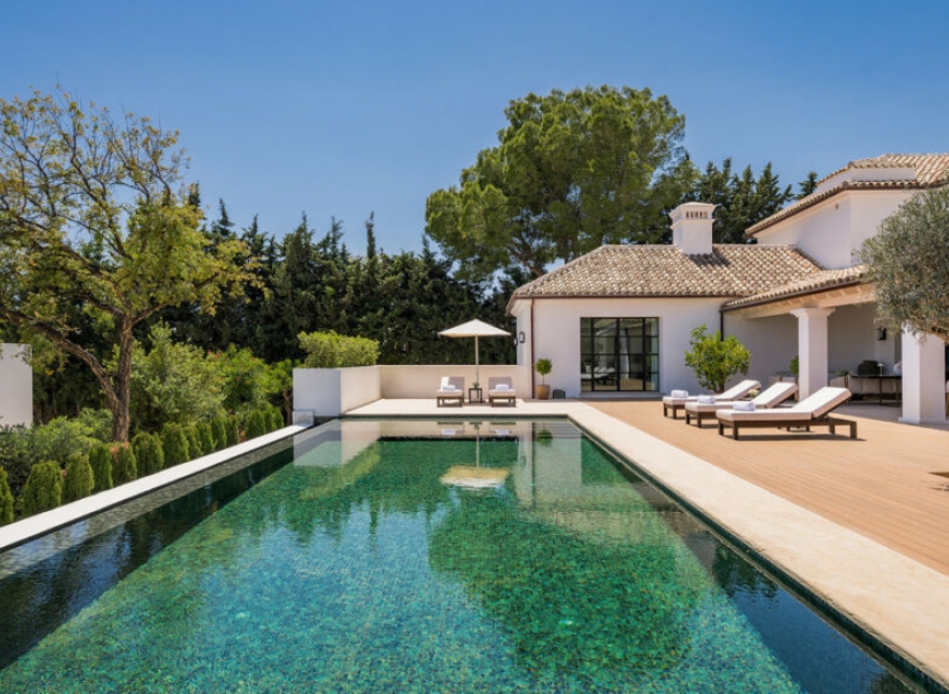 Resale - House -
The Golden Mile