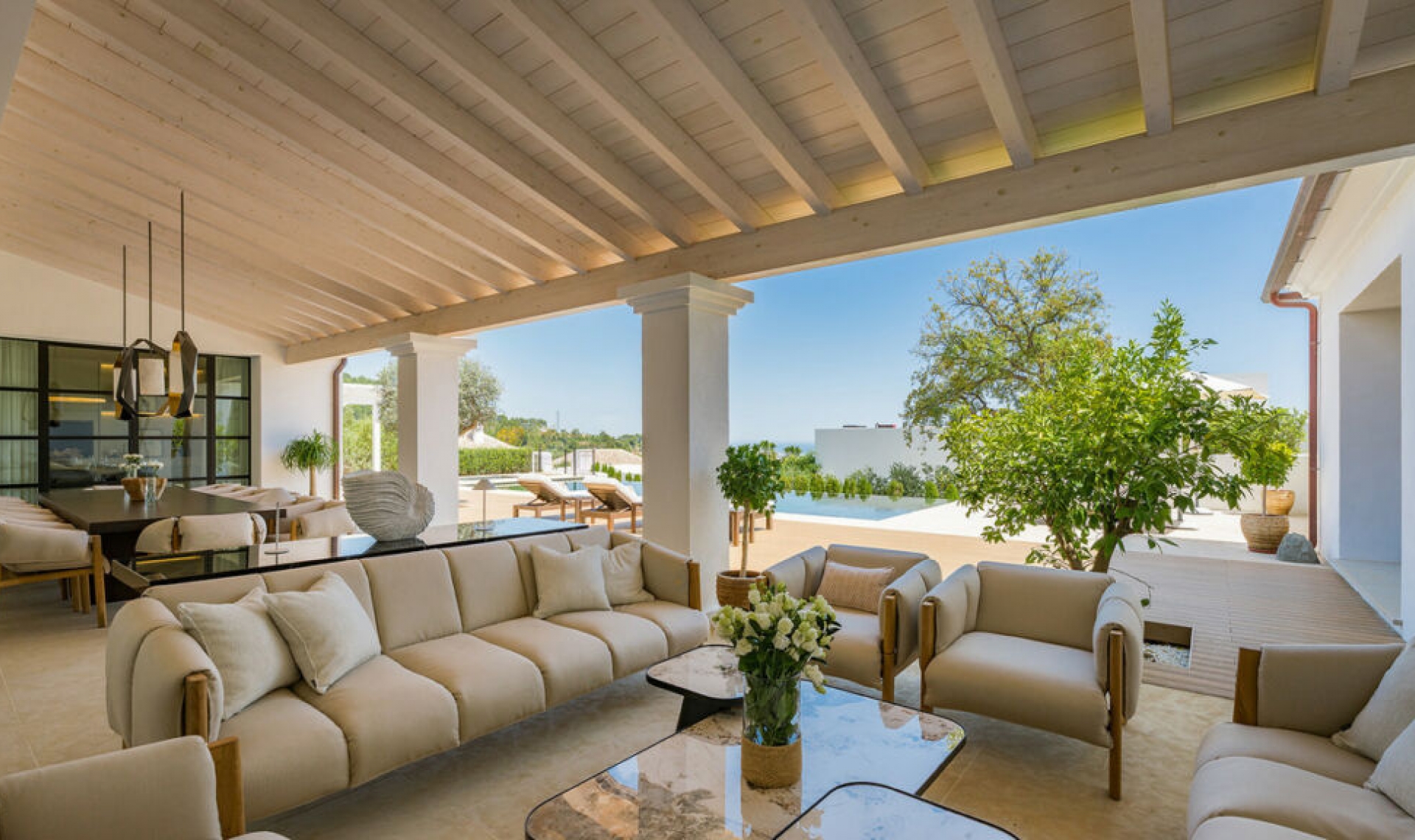 Resale - House -
The Golden Mile
