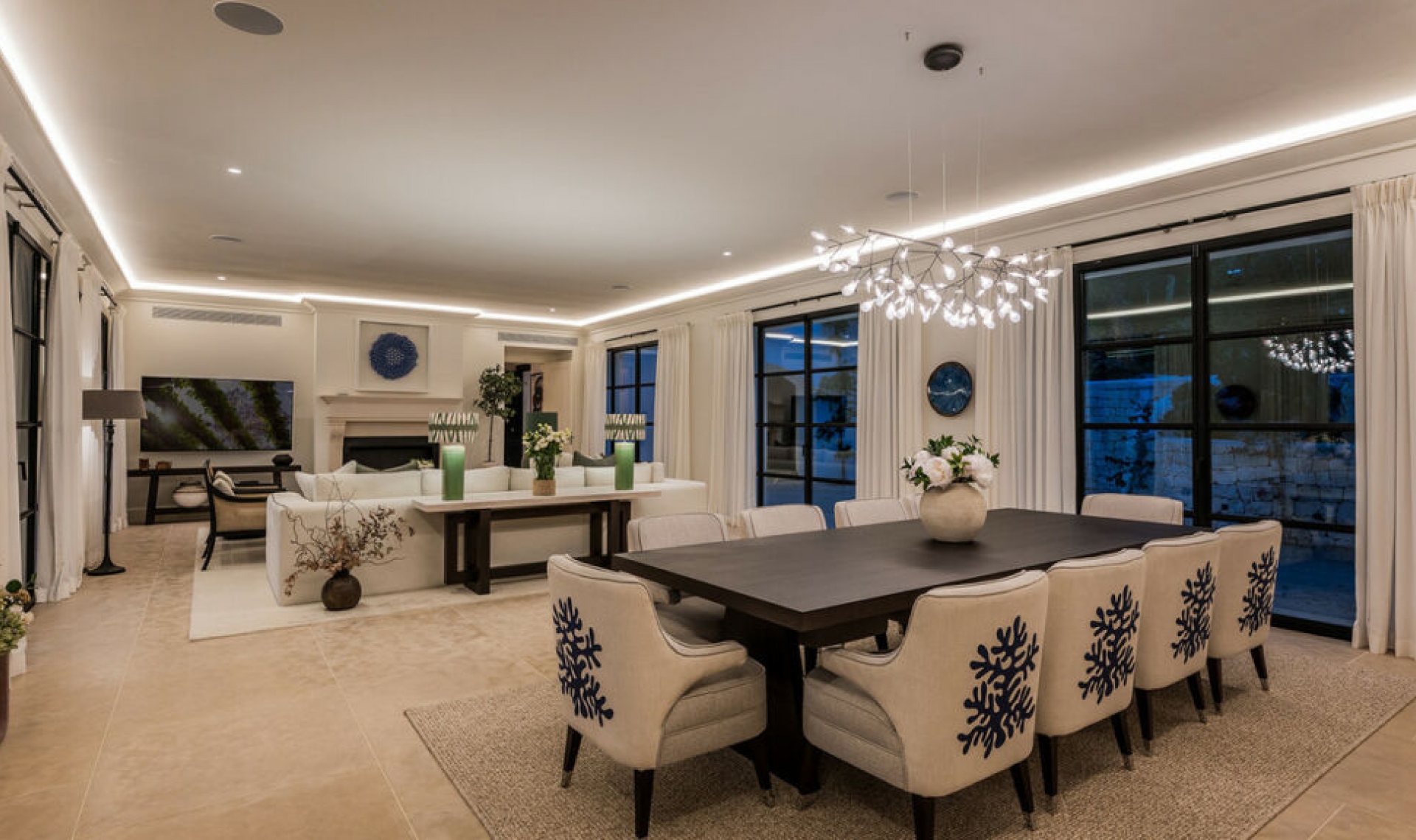 Resale - House -
The Golden Mile