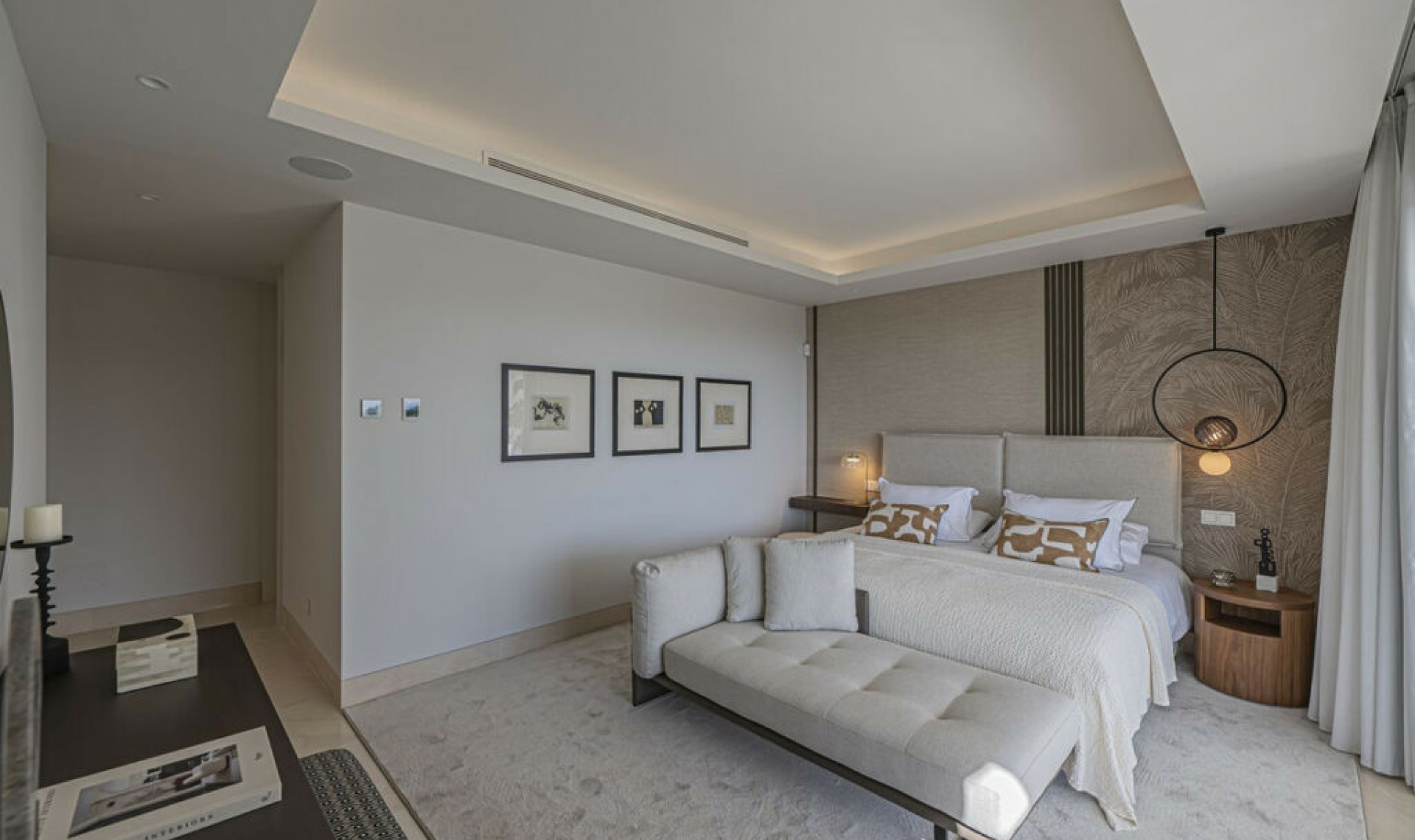 Resale - House -
The Golden Mile