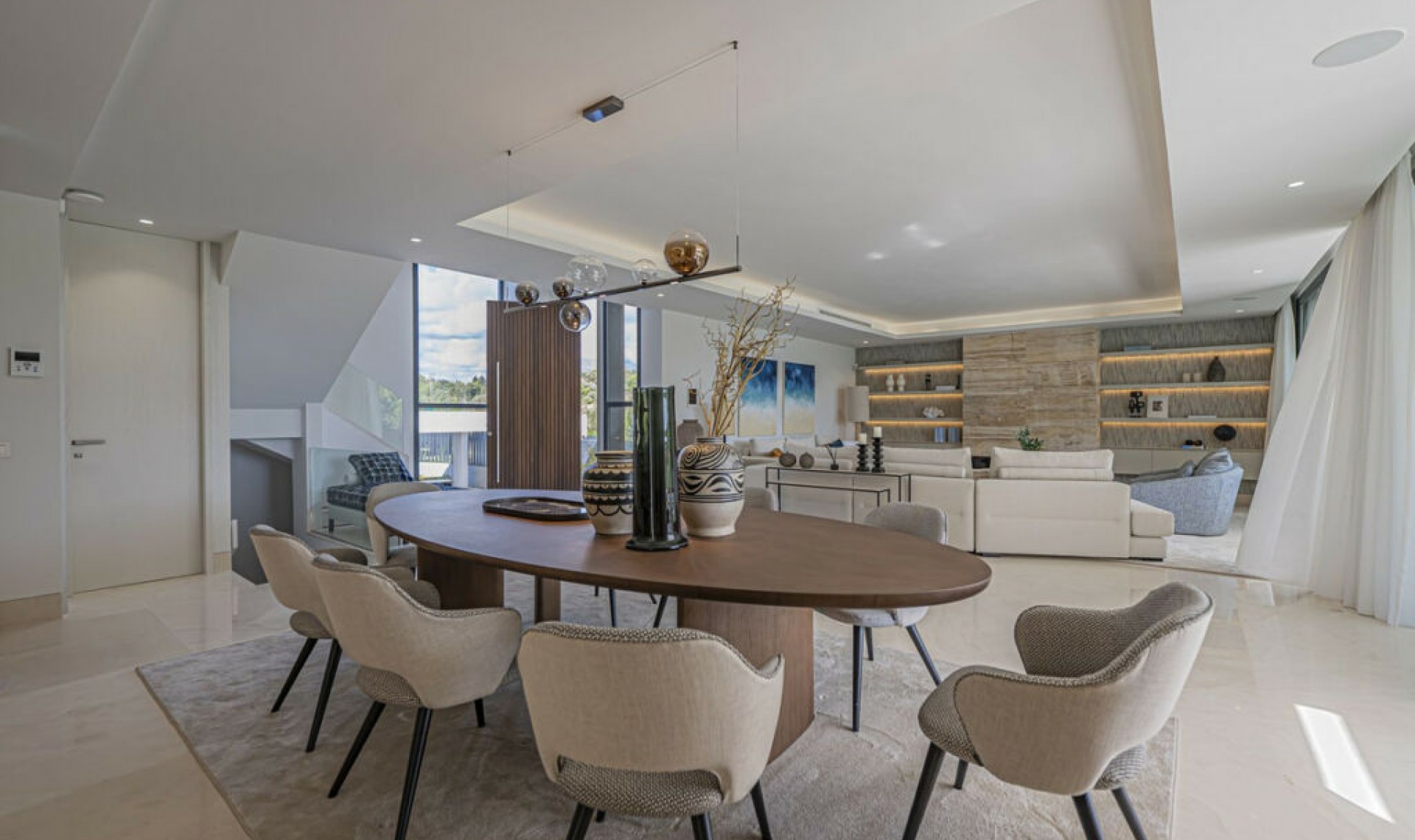 Resale - House -
The Golden Mile