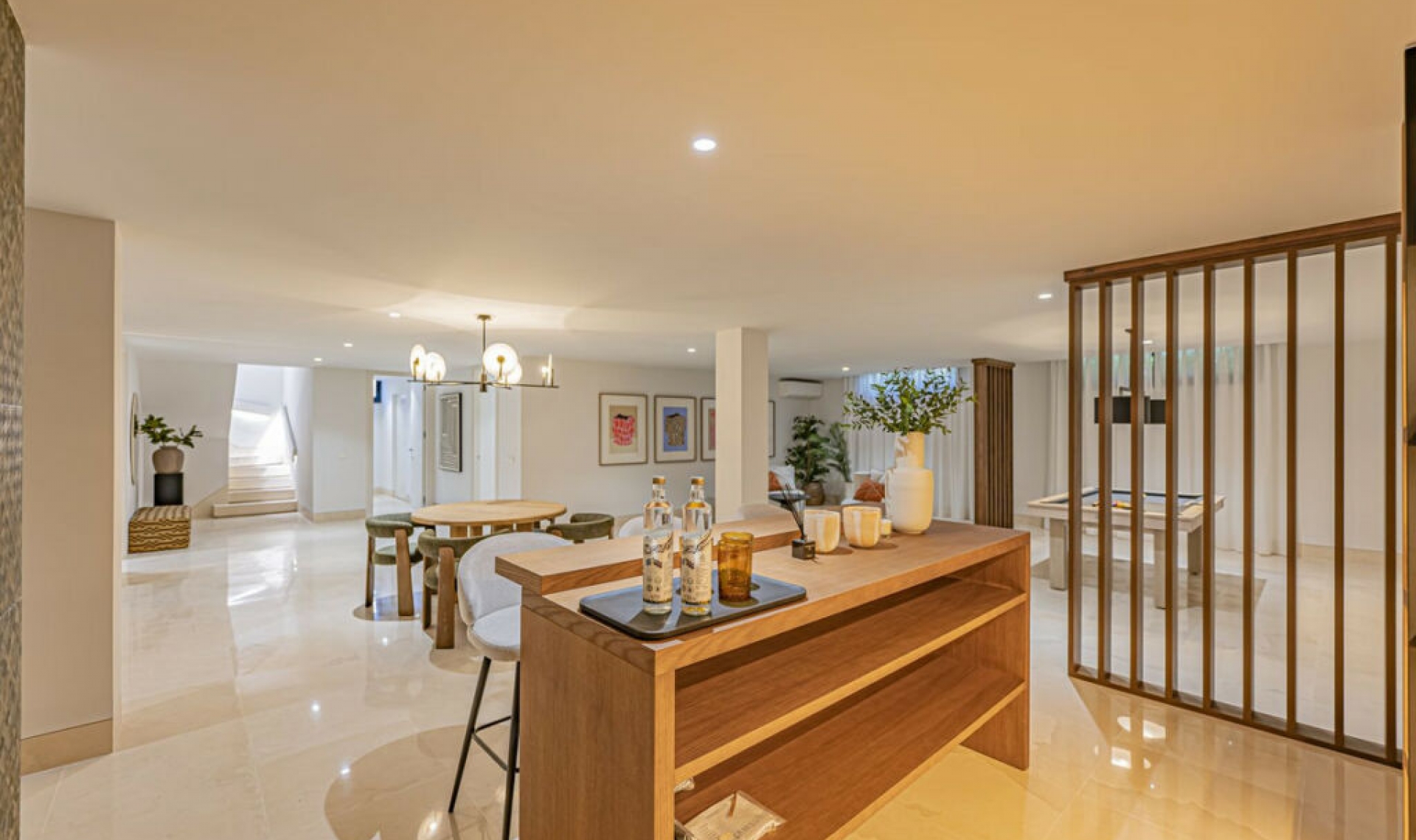 Resale - House -
The Golden Mile
