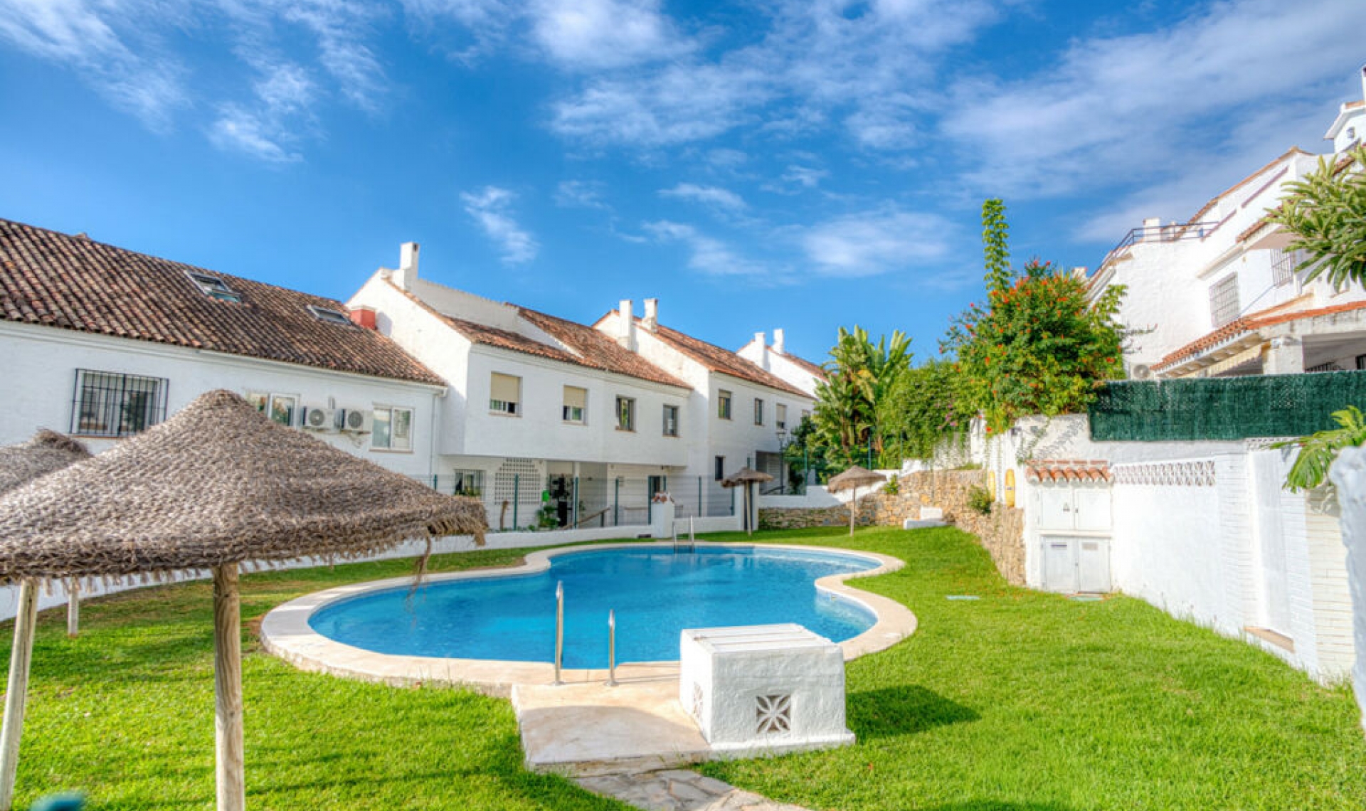 Resale - House -
The Golden Mile