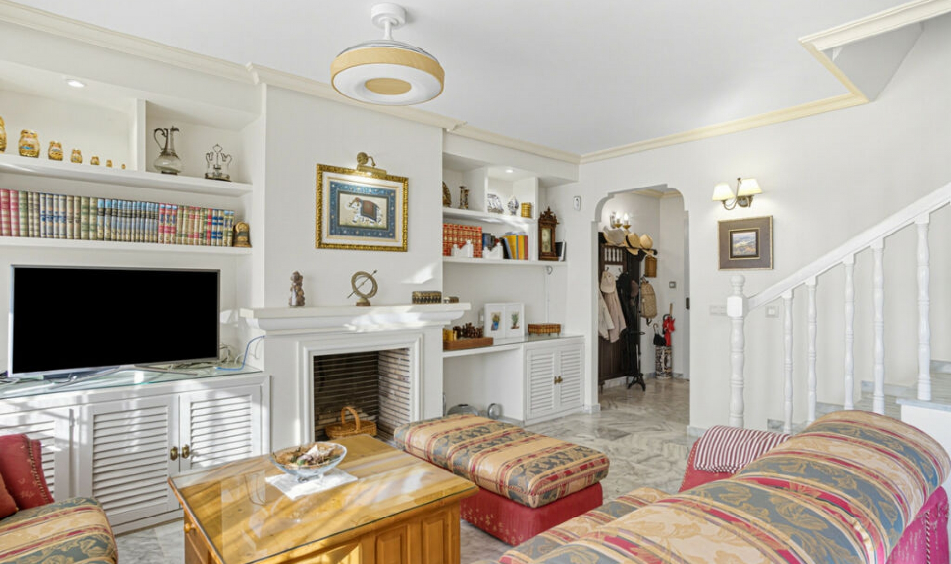Resale - House -
The Golden Mile