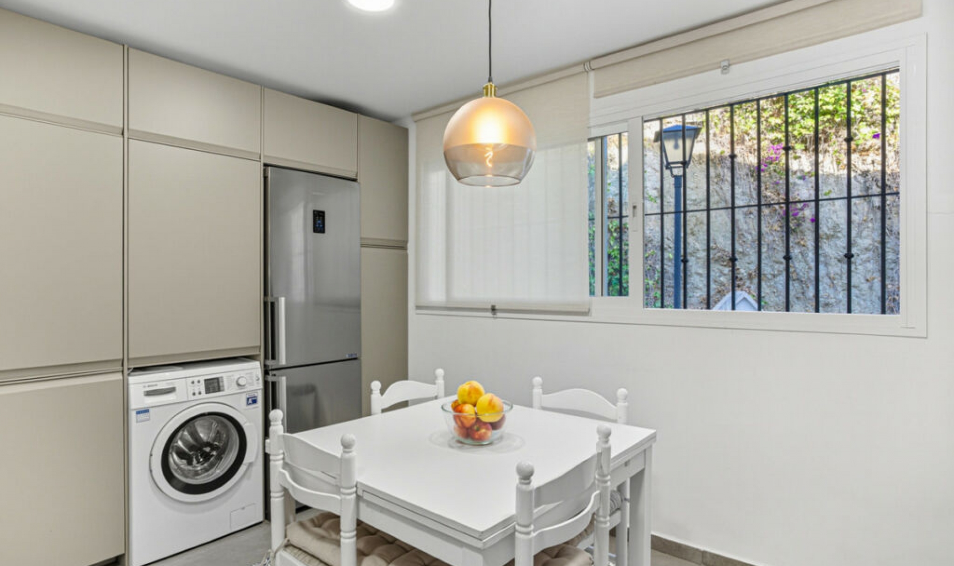 Resale - House -
The Golden Mile
