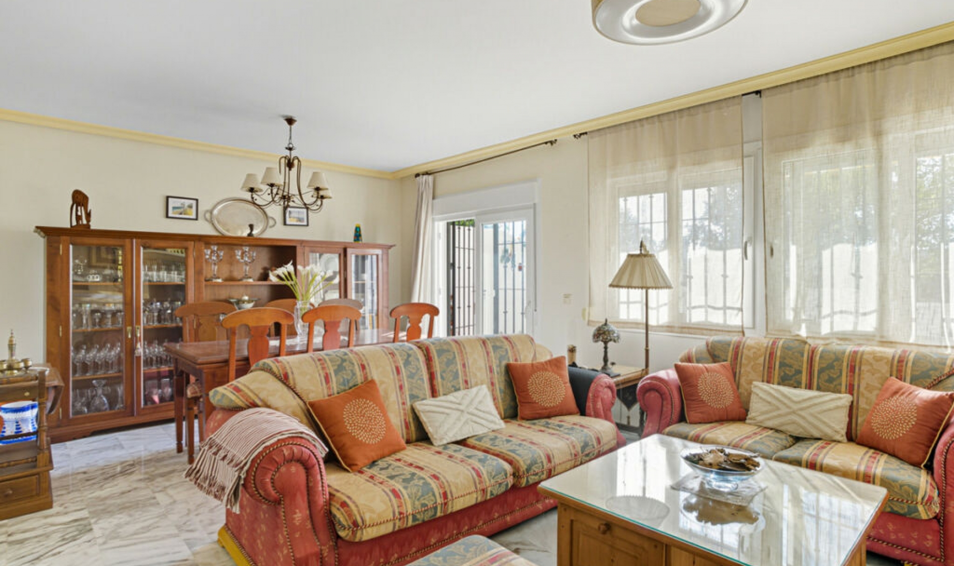 Resale - House -
The Golden Mile