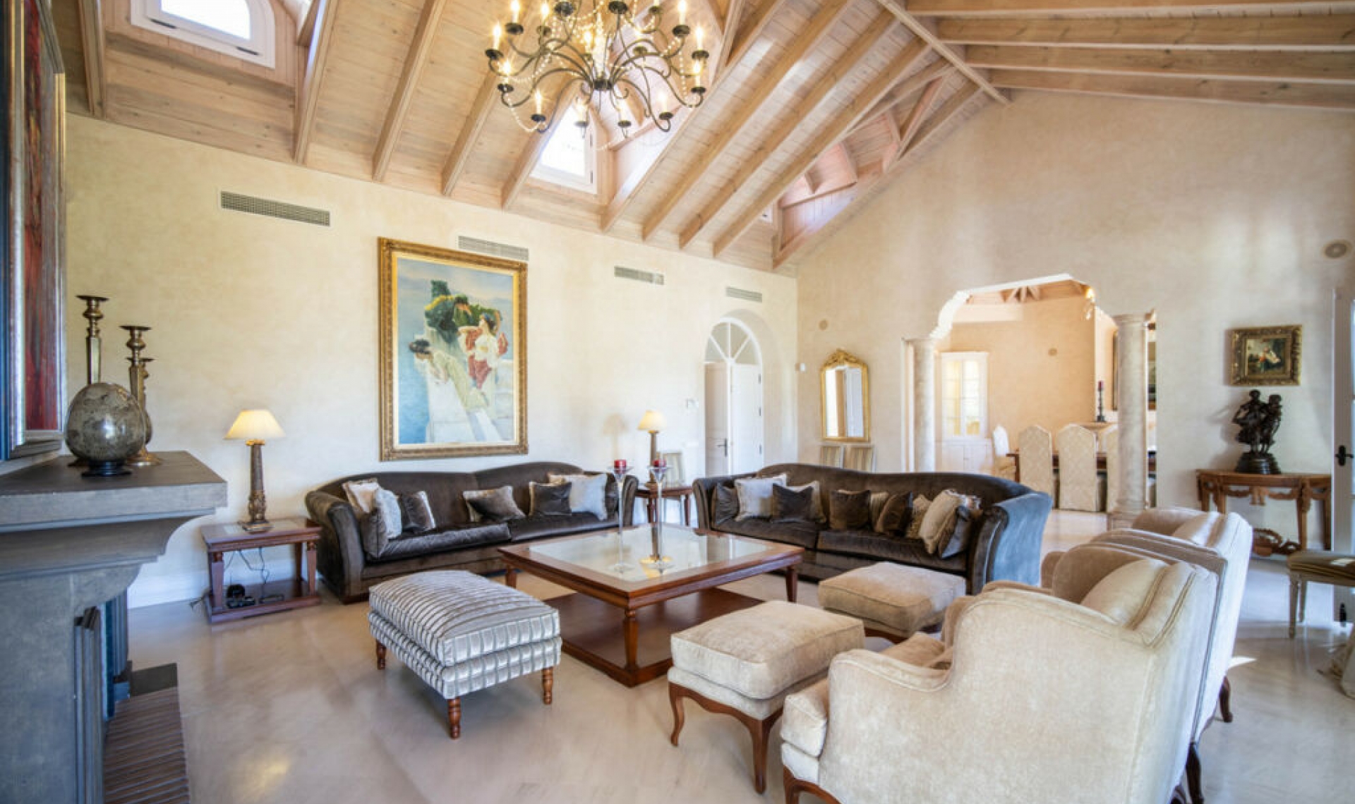 Resale - House -
The Golden Mile