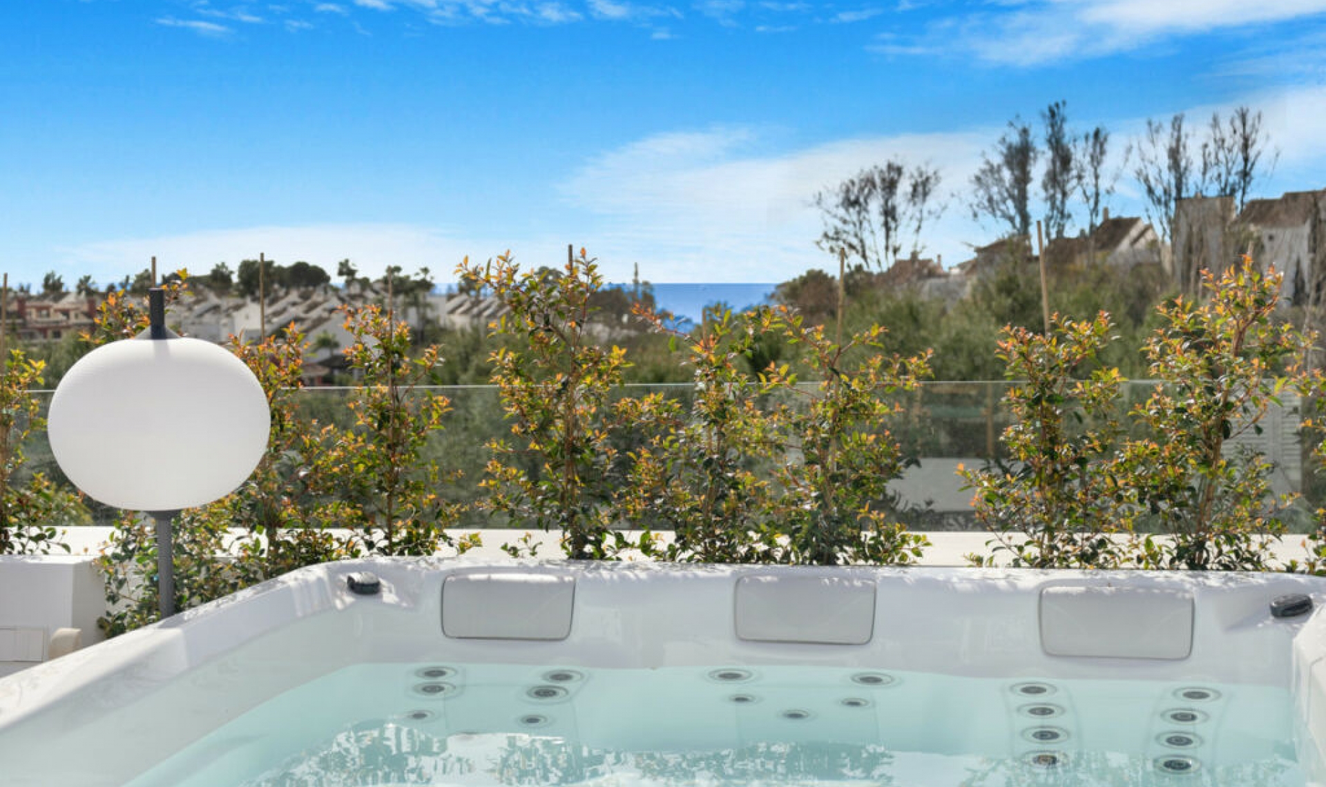 Resale - House -
The Golden Mile