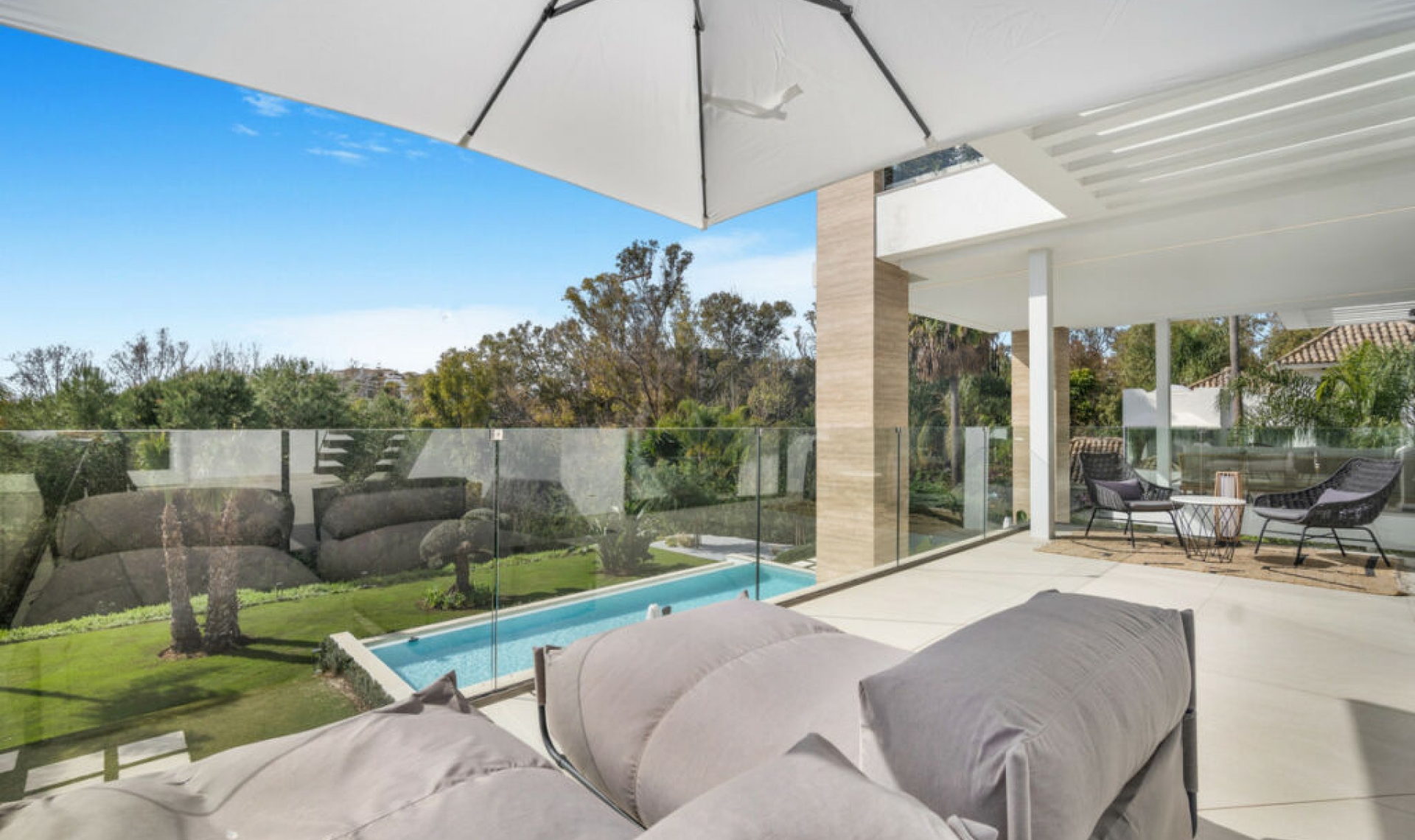 Resale - House -
The Golden Mile