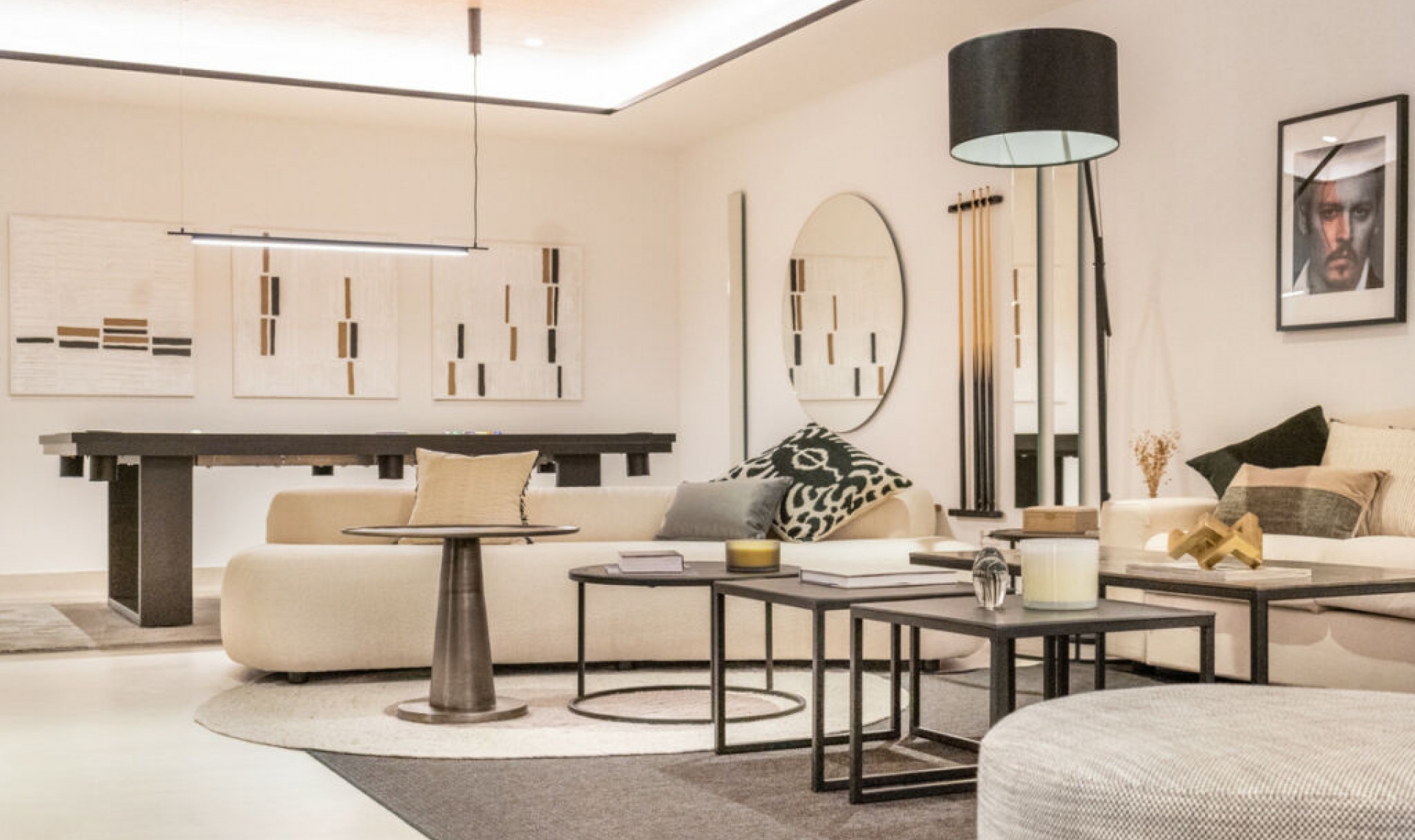 Resale - House -
The Golden Mile