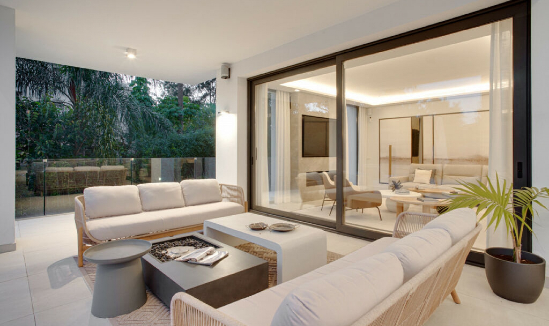 Resale - House -
The Golden Mile