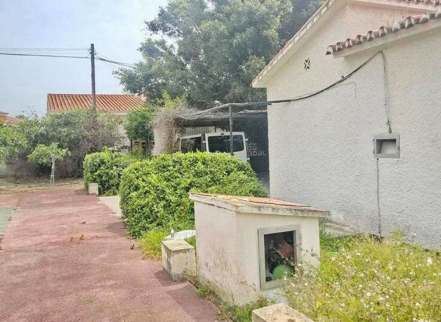 Resale - House -
Torre de Benagalbón