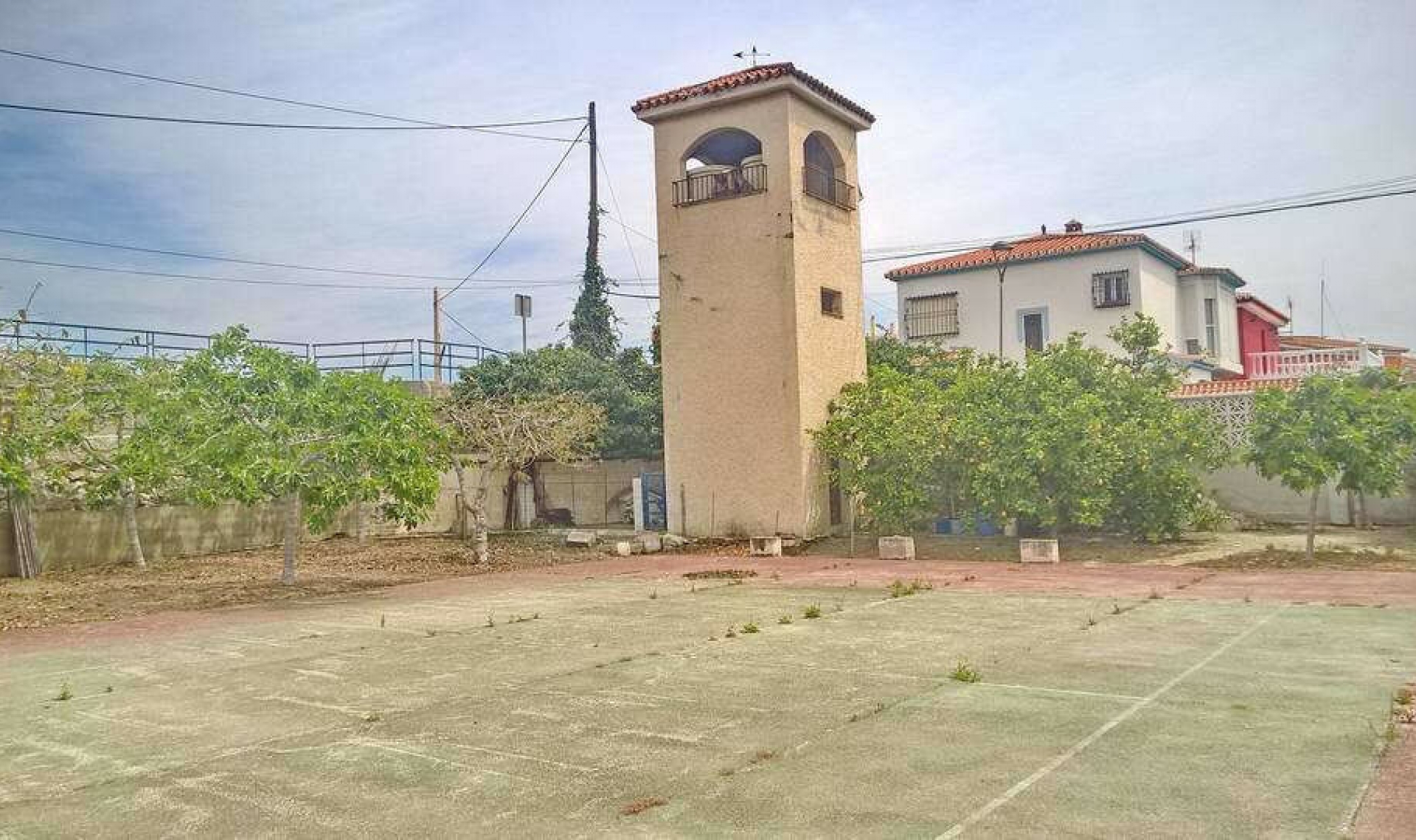 Resale - House -
Torre de Benagalbón