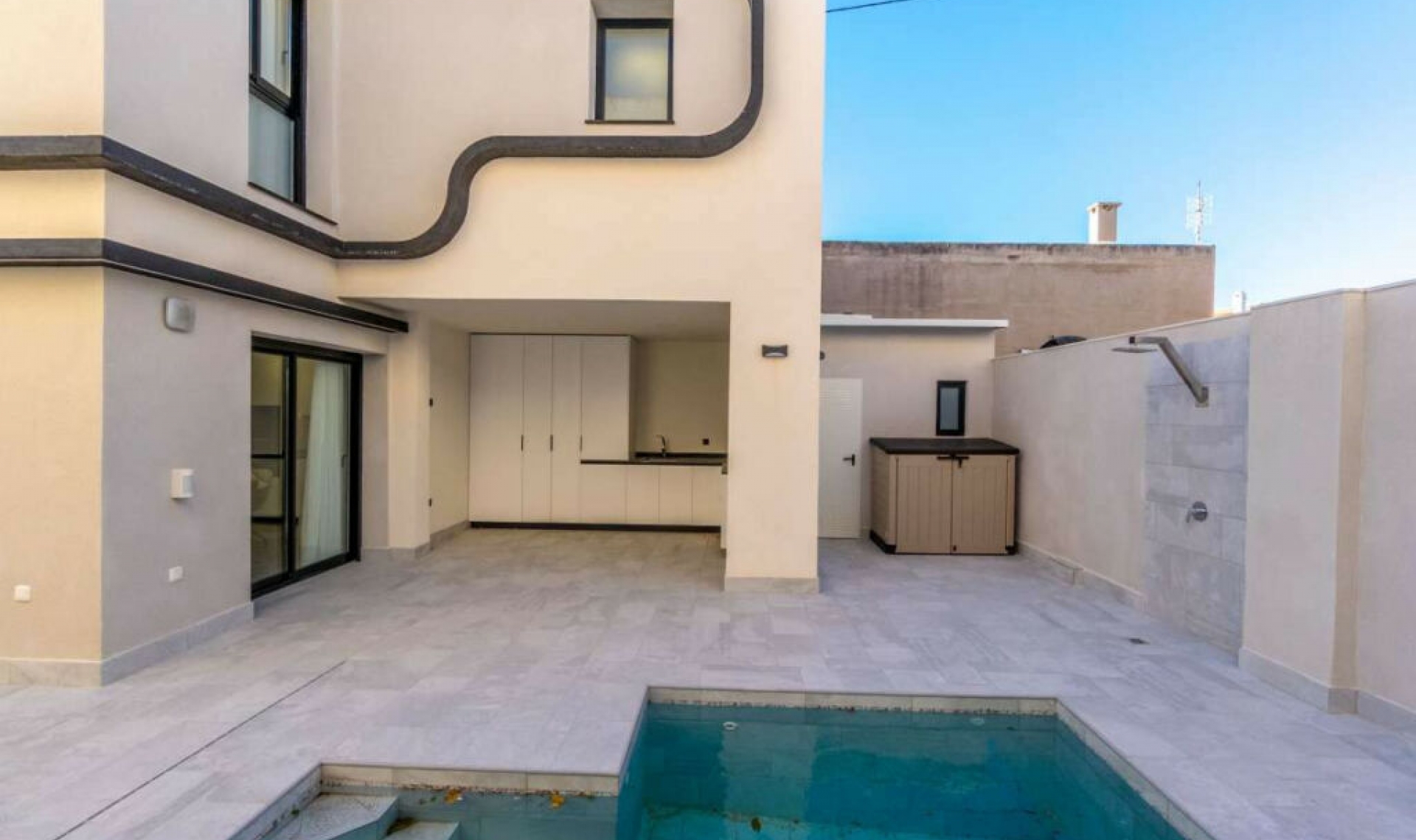Resale - House -
Torre de la Horadada