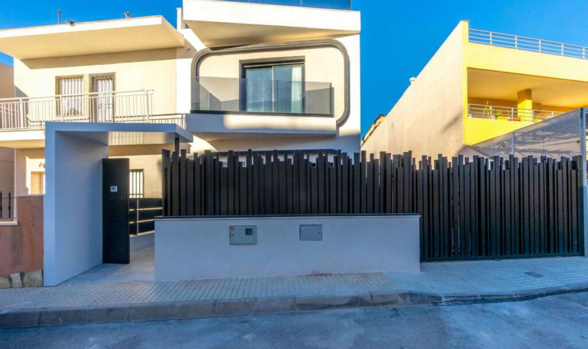 Resale - House -
Torre de la Horadada