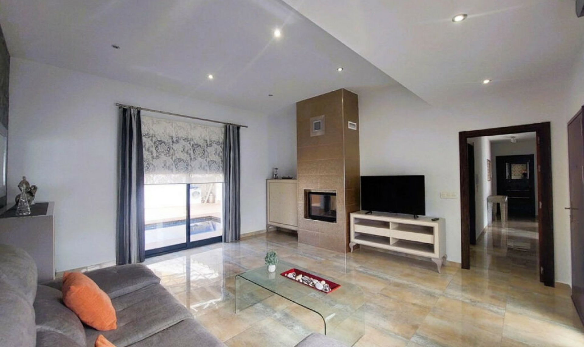 Resale - House -
Torre de la Horadada