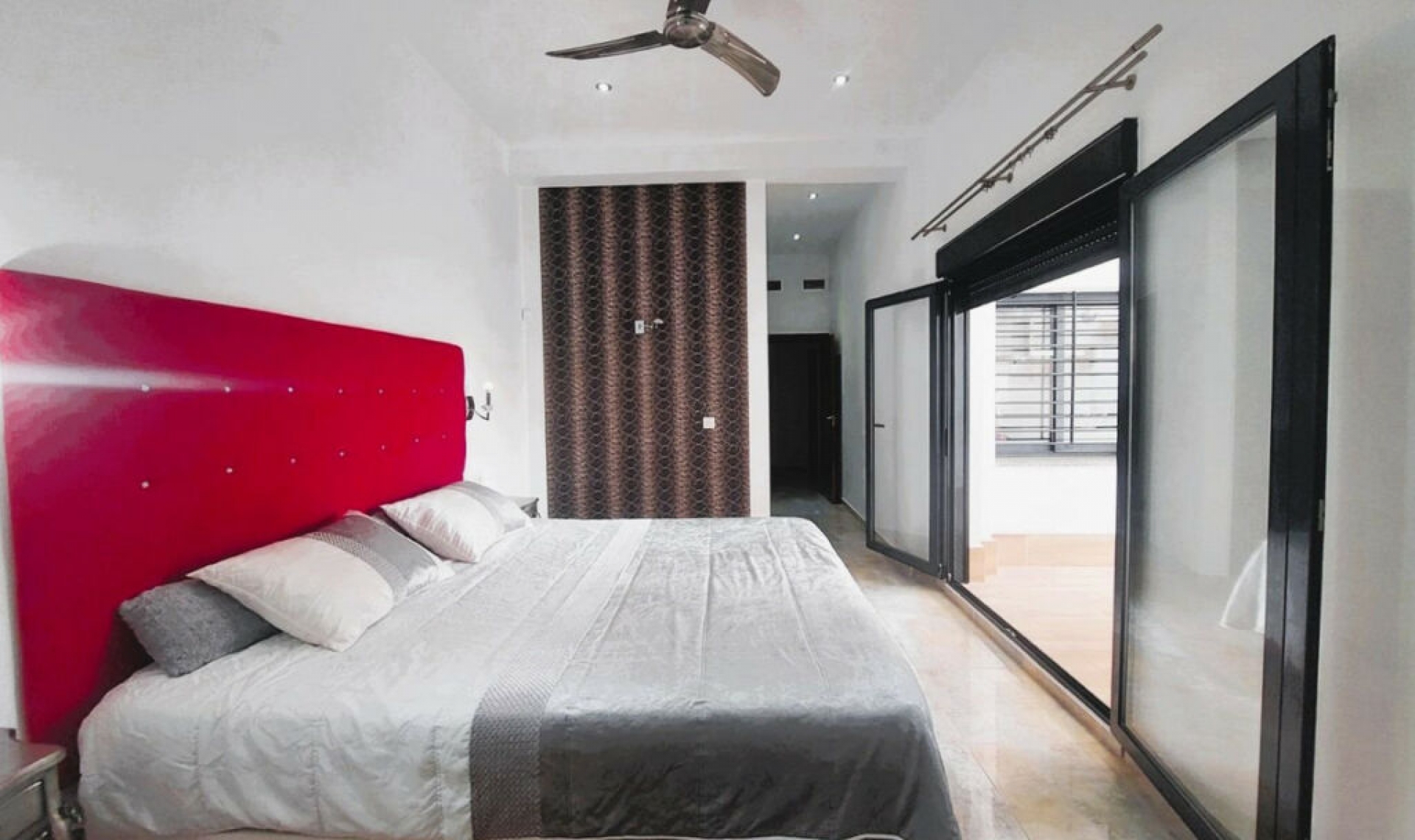 Resale - House -
Torre de la Horadada