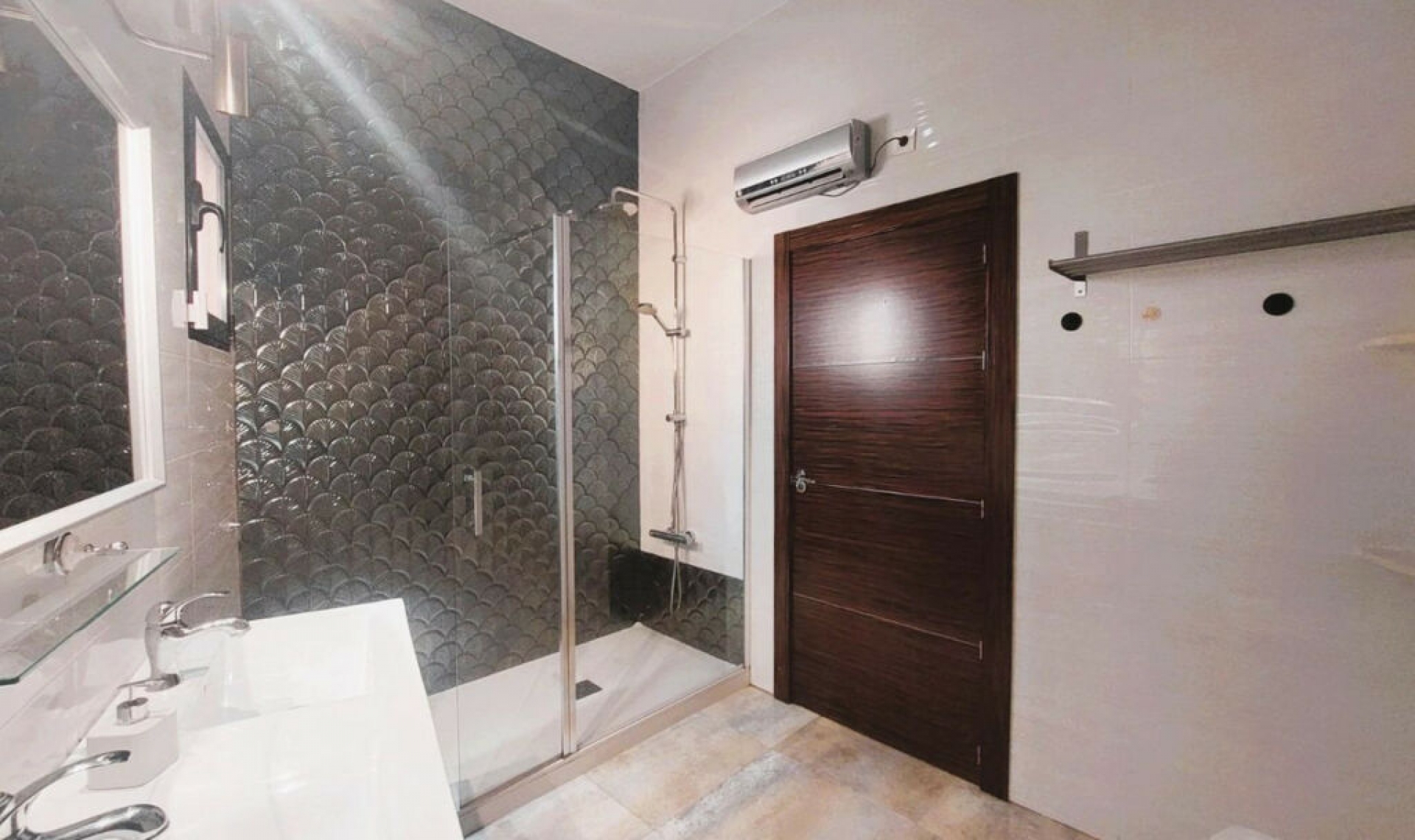 Resale - House -
Torre de la Horadada