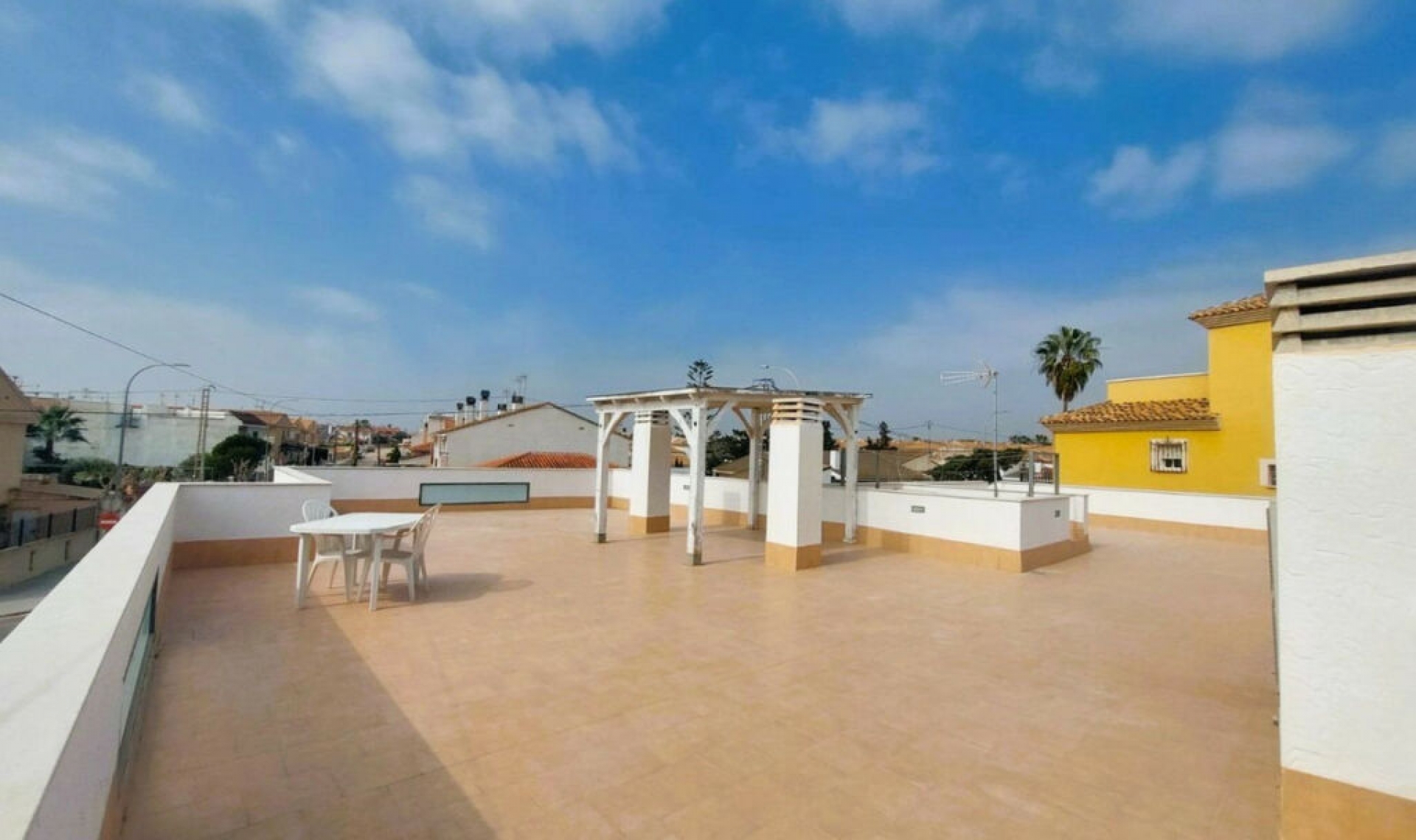 Resale - House -
Torre de la Horadada