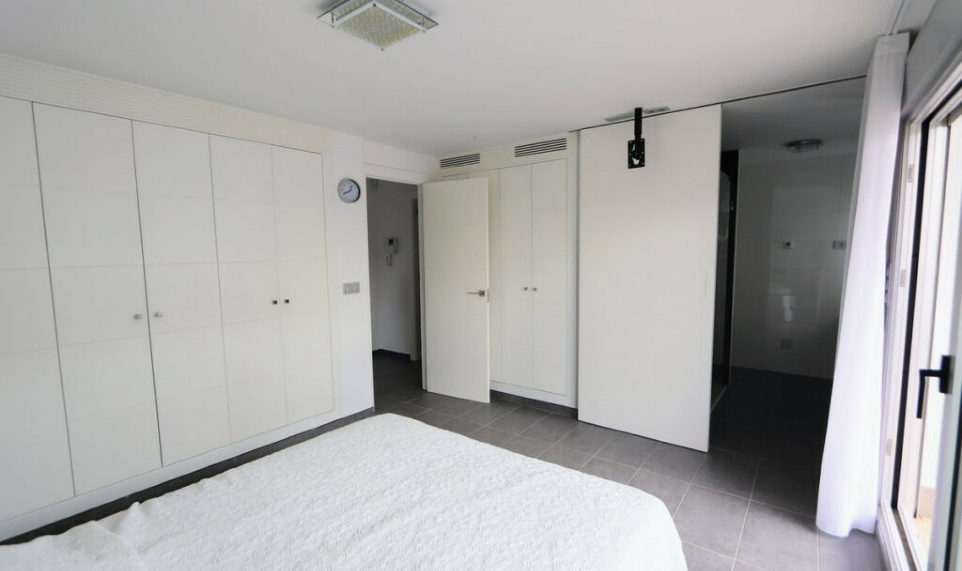 Resale - House -
Torre de la Horadada