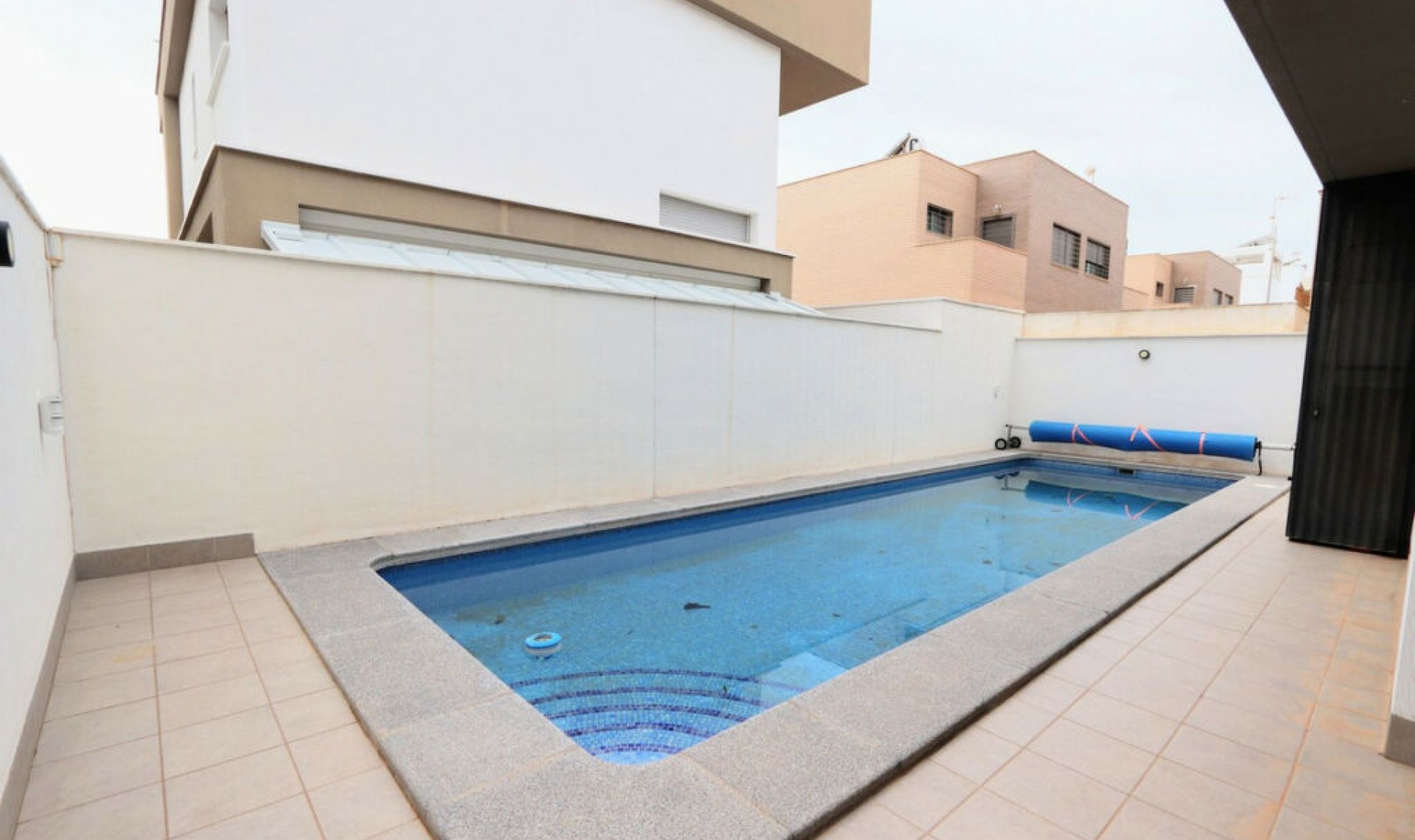 Resale - House -
Torre de la Horadada