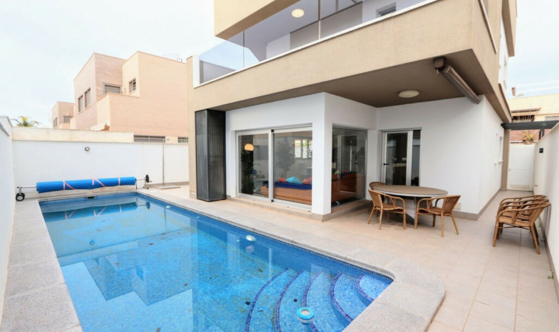 Resale - House -
Torre de la Horadada