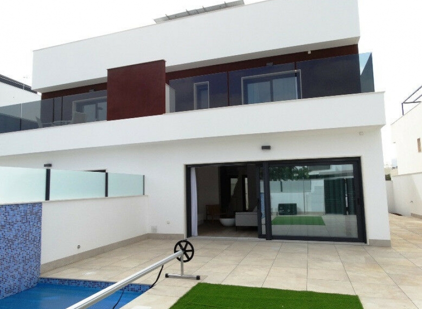 Resale - House -
Torre de la Horadada