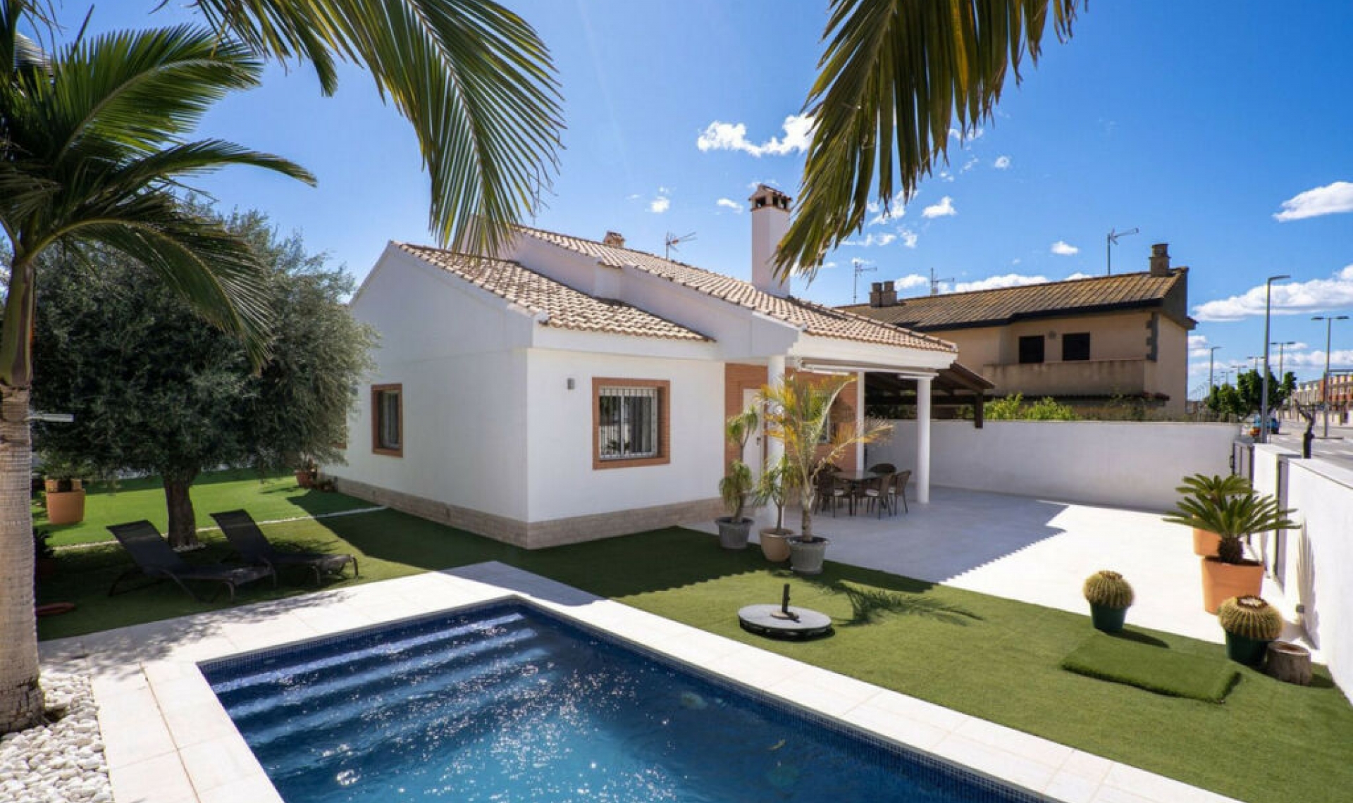 Resale - House -
Torre de la Horadada