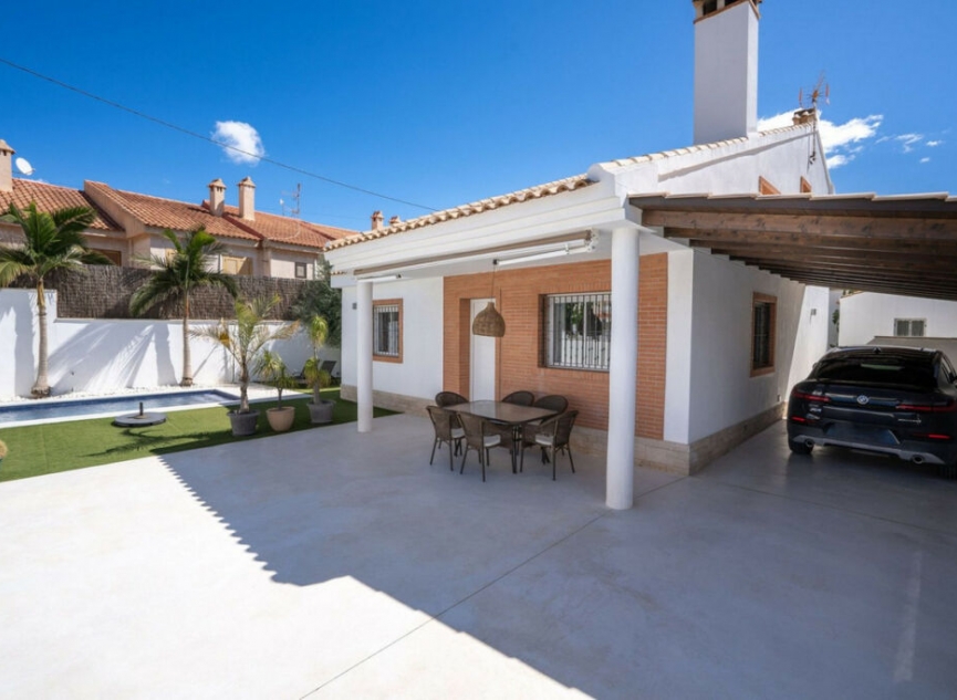 Resale - House -
Torre de la Horadada