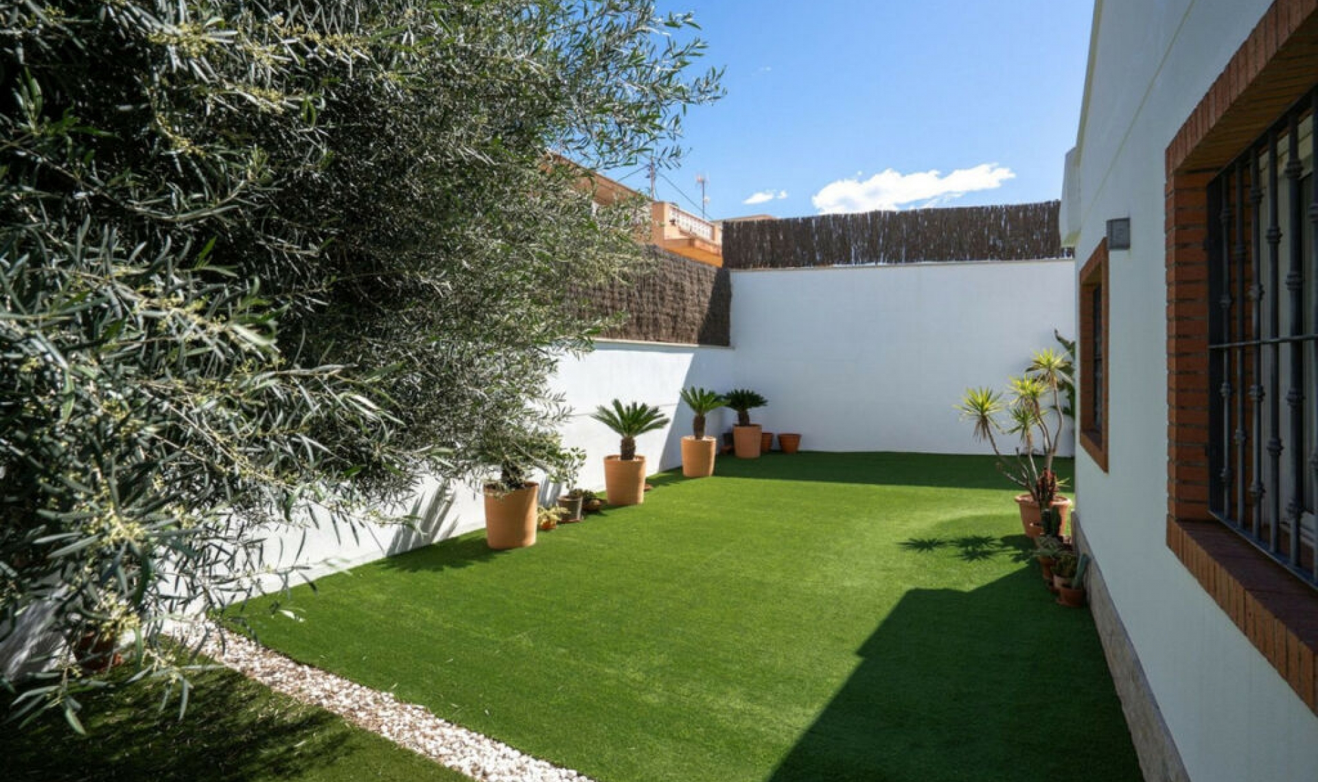 Resale - House -
Torre de la Horadada