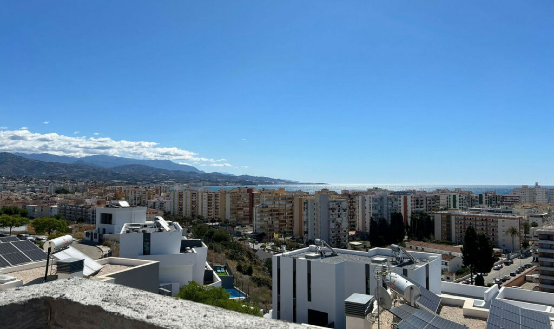 Resale - House -
Torre del Mar