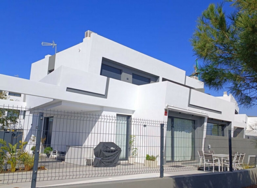 Resale - House -
Torre del Mar