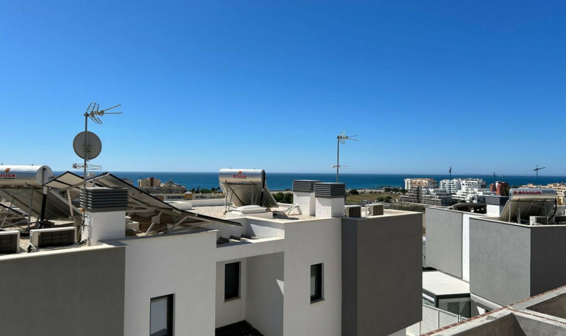 Resale - House -
Torre del Mar