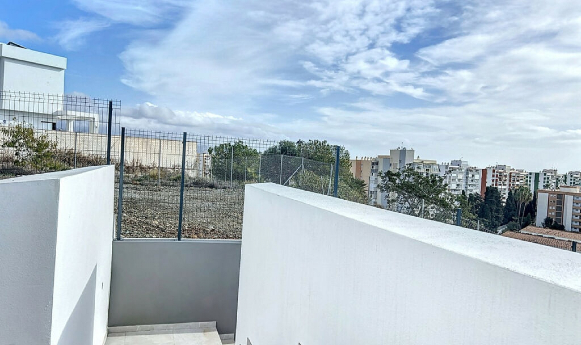 Resale - House -
Torre del Mar