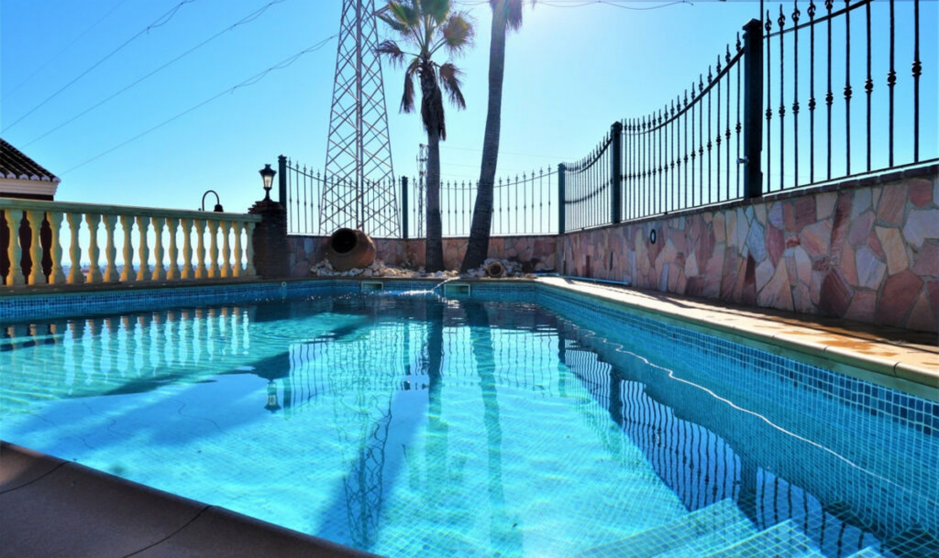 Resale - House -
Torre del Mar