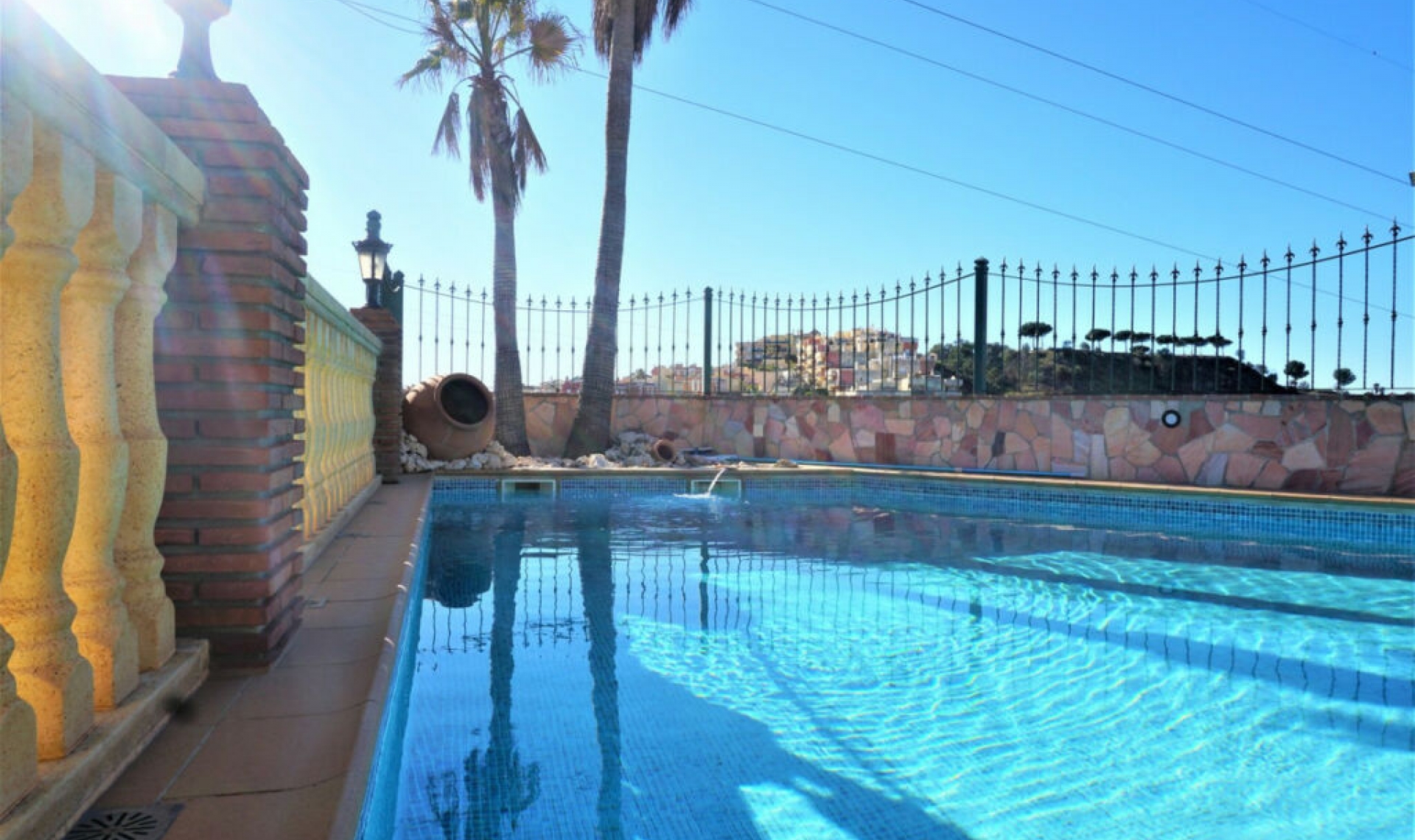 Resale - House -
Torre del Mar