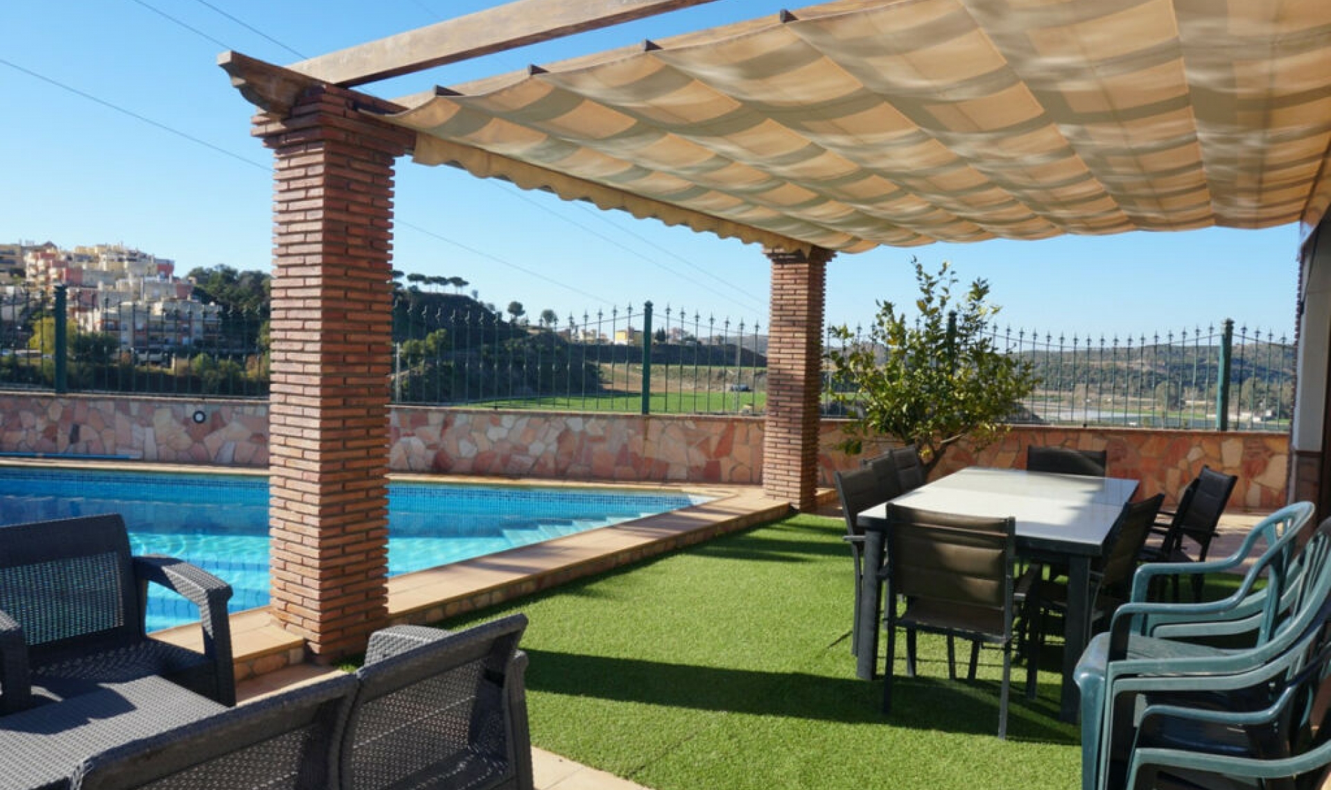 Resale - House -
Torre del Mar